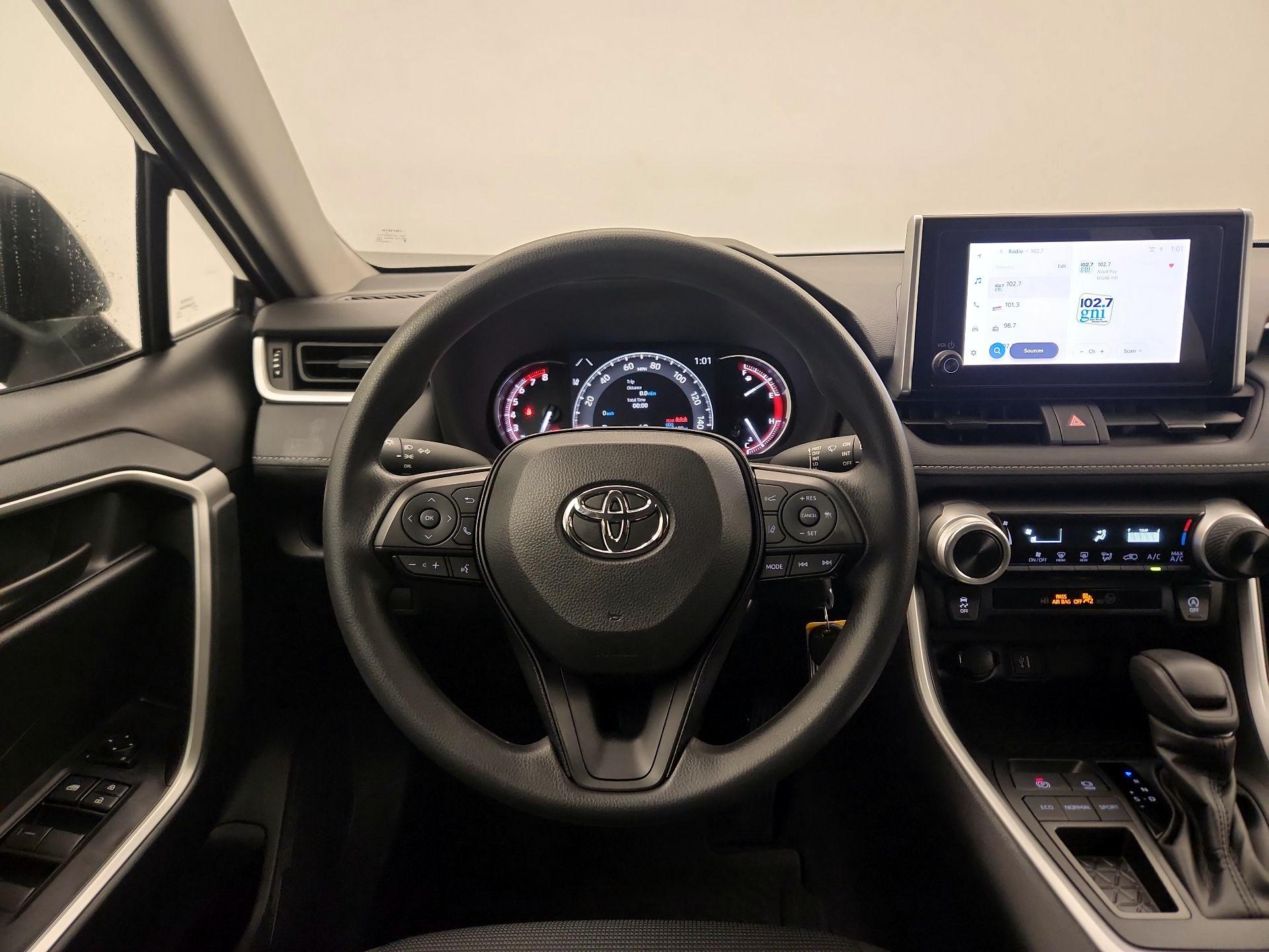 Thumbnail: 2024 Toyota RAV4 - 10