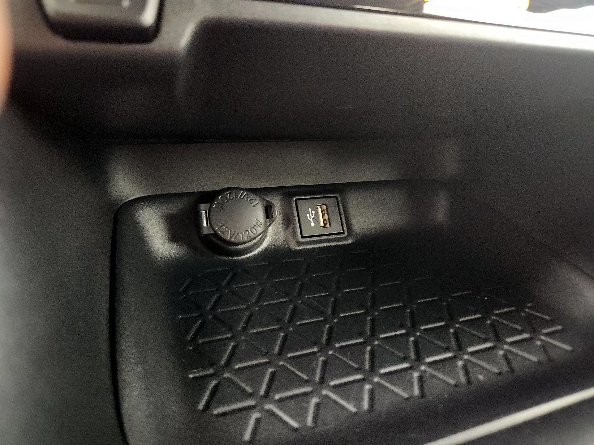 Thumbnail: 2024 Toyota RAV4 - 18