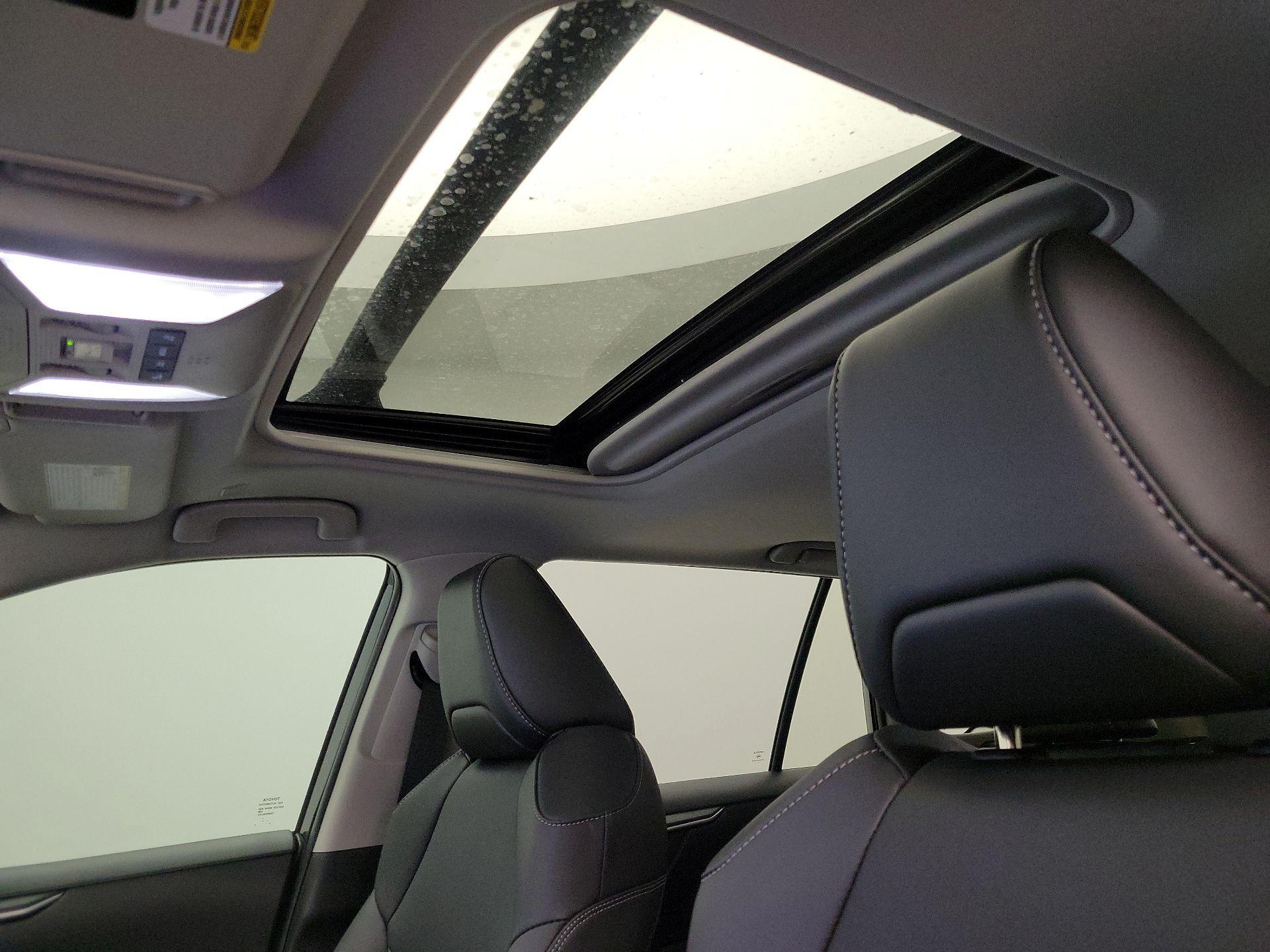 Thumbnail: 2024 Toyota RAV4 - 19