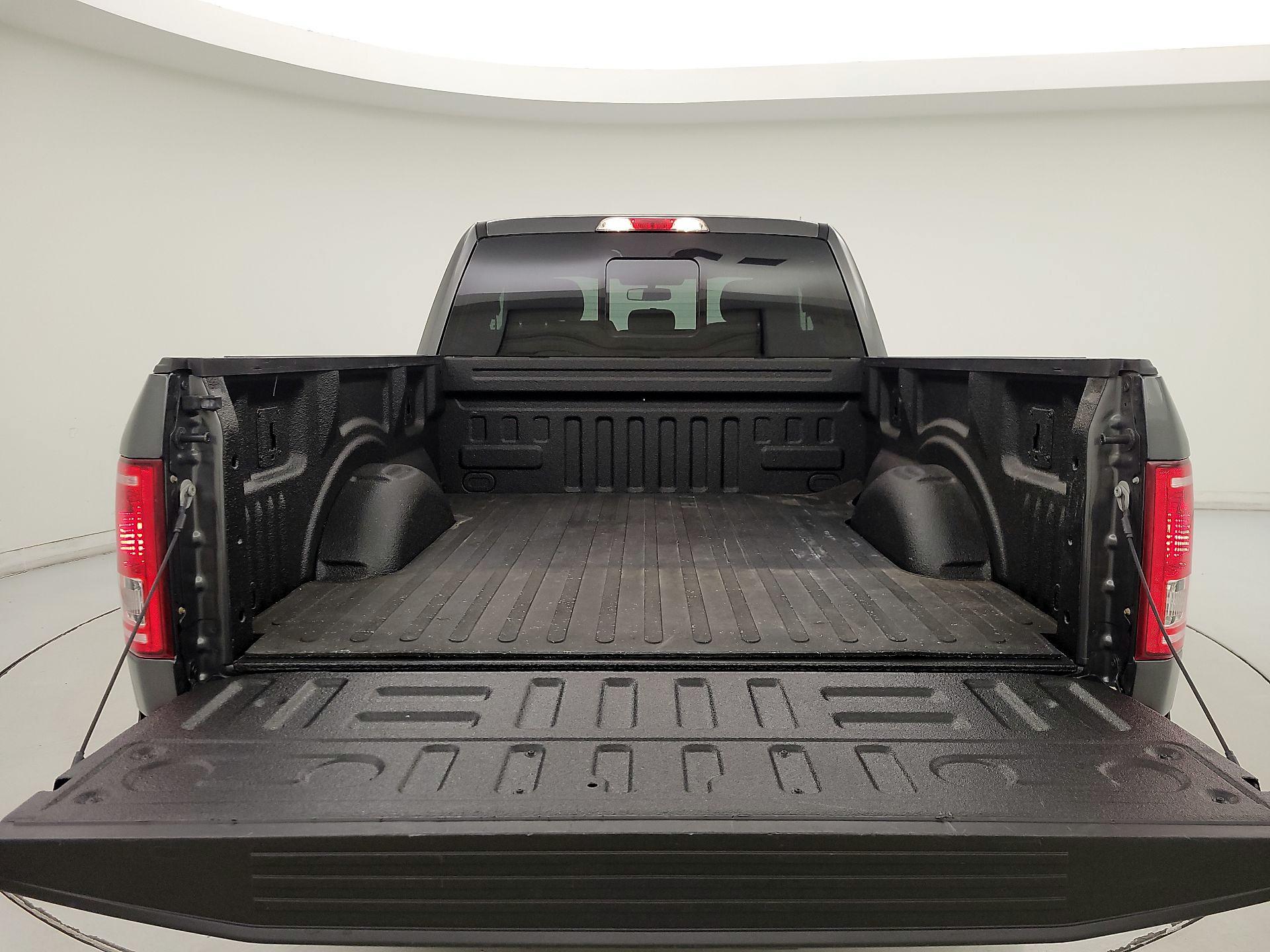 Thumbnail: 2017 Ford F-150 - 20