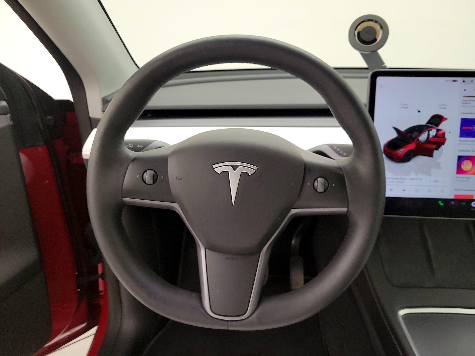 Thumbnail: 2023 Tesla Model Y - 10