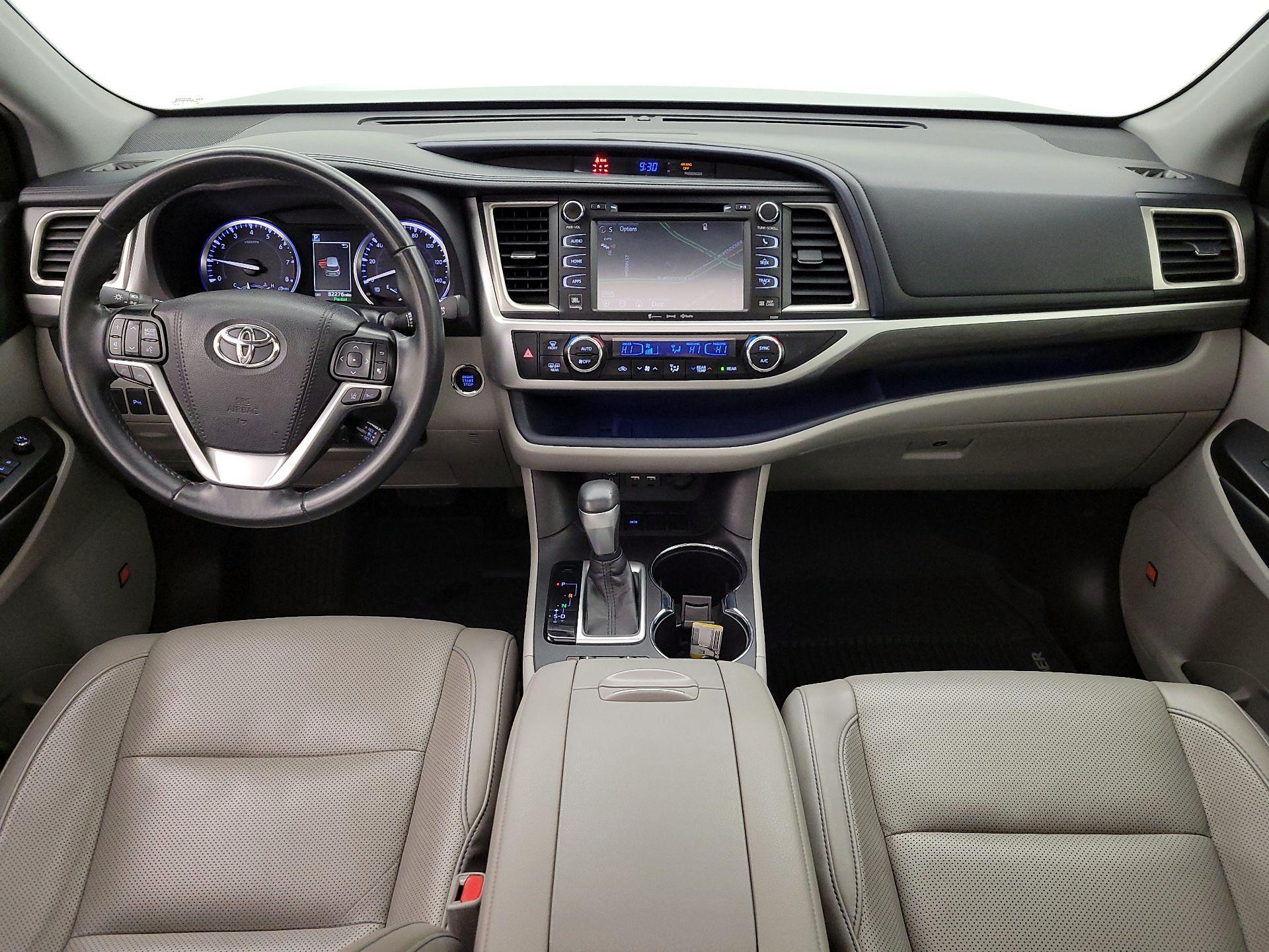 Thumbnail: 2019 Toyota Highlander - 9