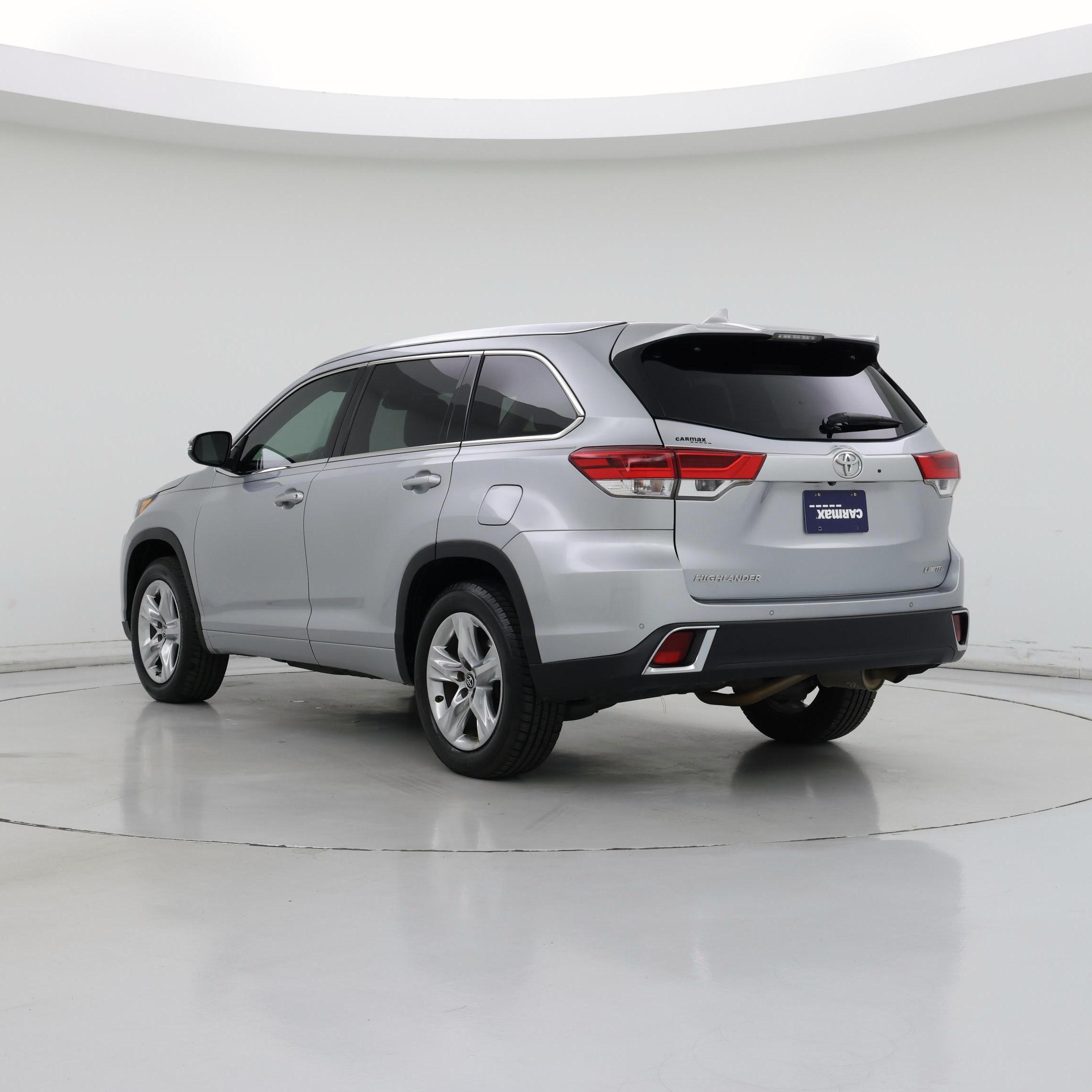Thumbnail: 2019 Toyota Highlander - 2