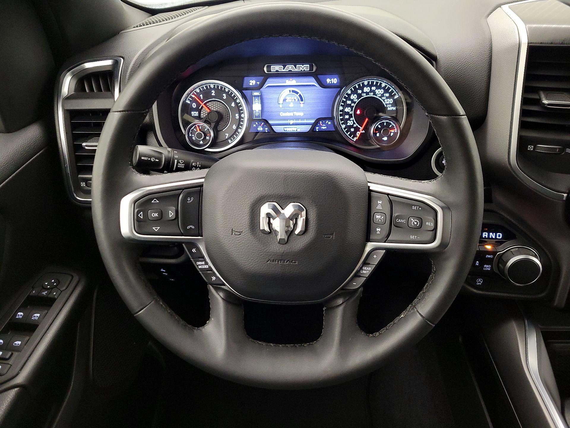 Thumbnail: 2025 RAM 1500 - 10