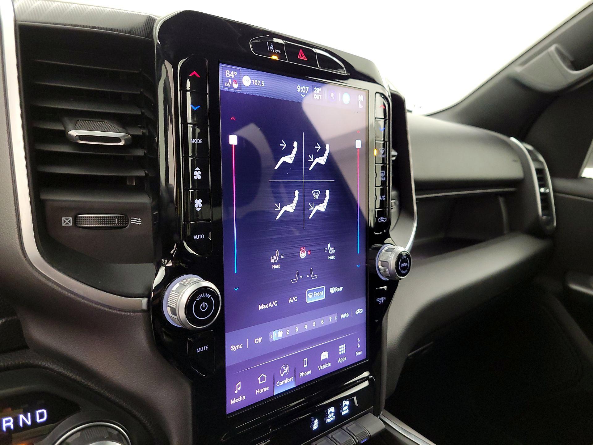 Thumbnail: 2025 RAM 1500 - 17