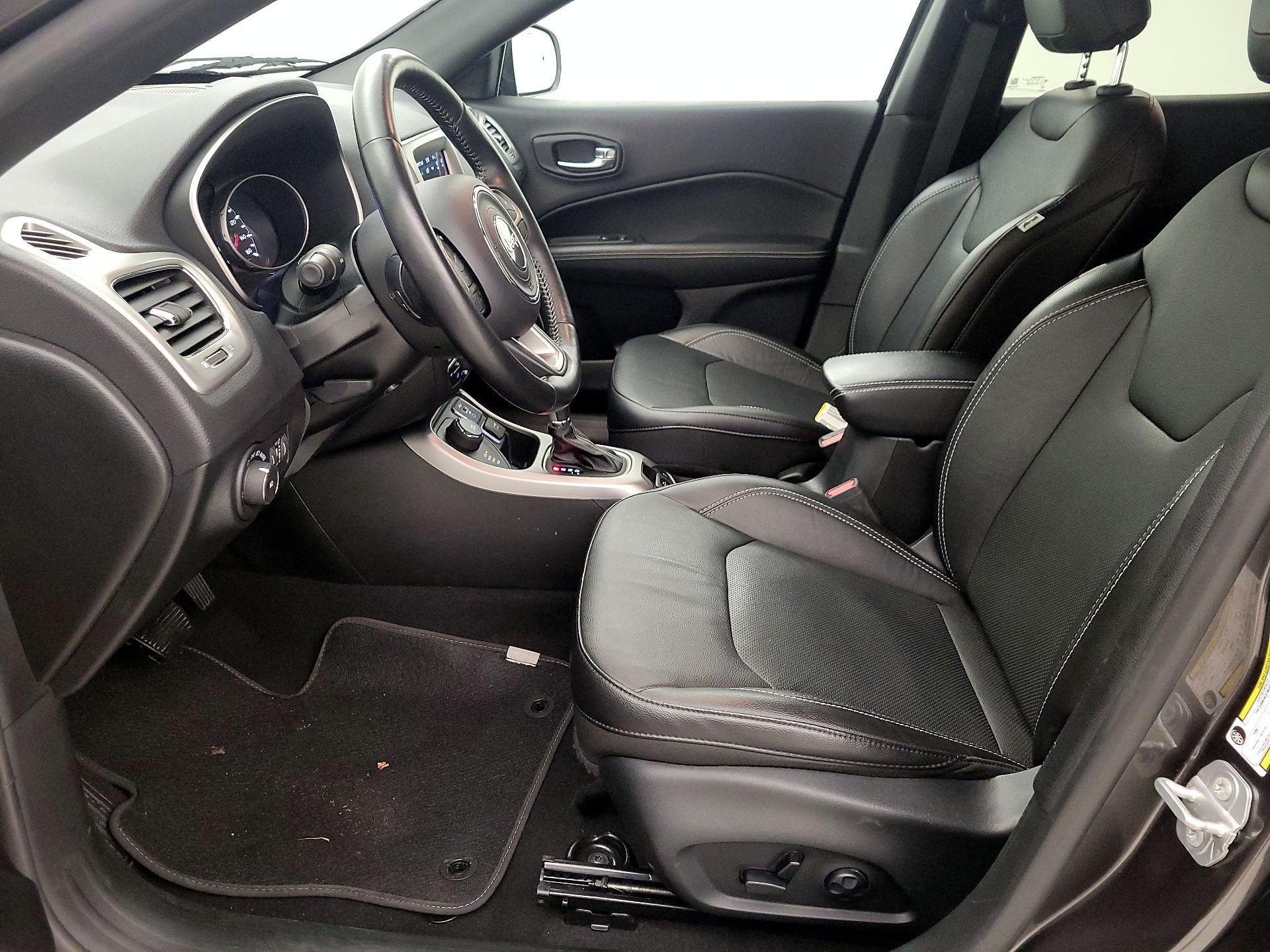 Thumbnail: 2021 Jeep Compass - 11