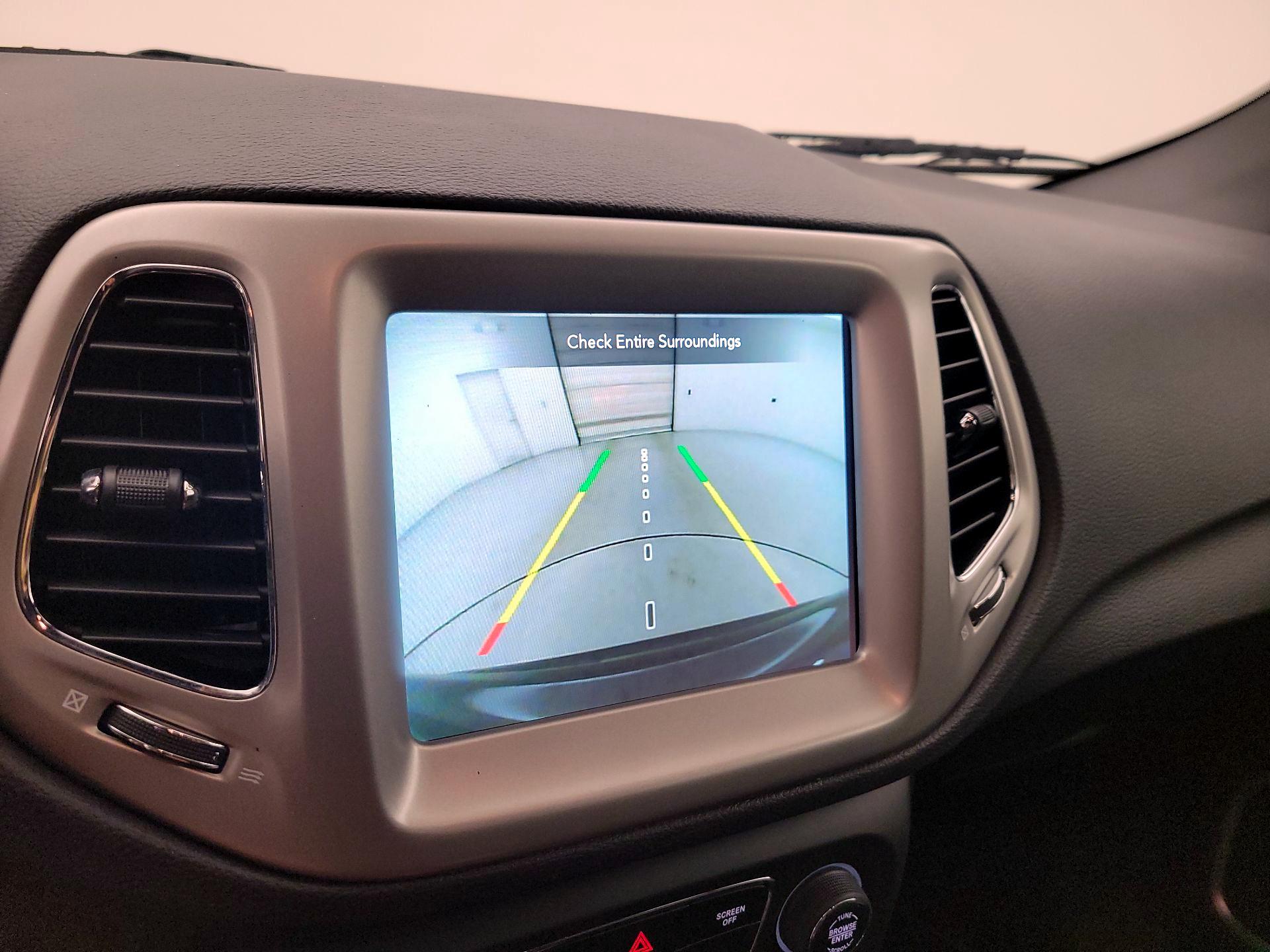 Thumbnail: 2021 Jeep Compass - 15