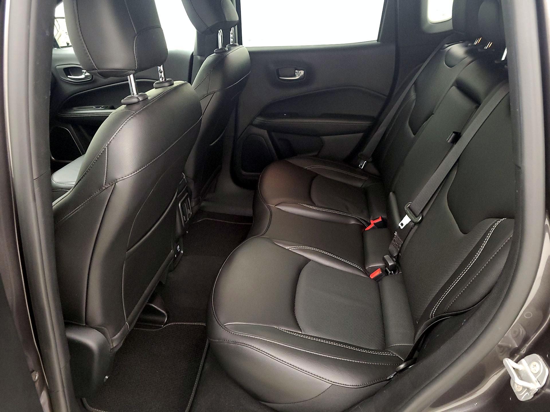 Thumbnail: 2021 Jeep Compass - 20