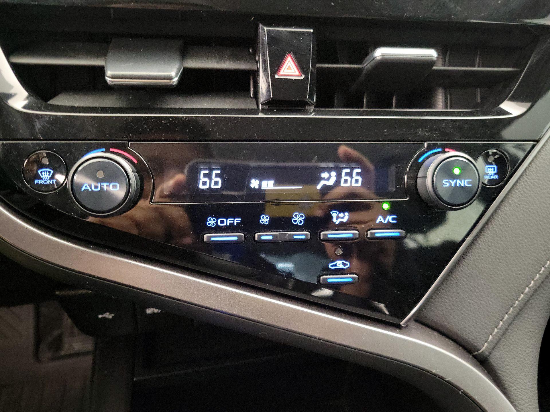 Thumbnail: 2023 Toyota Camry - 16