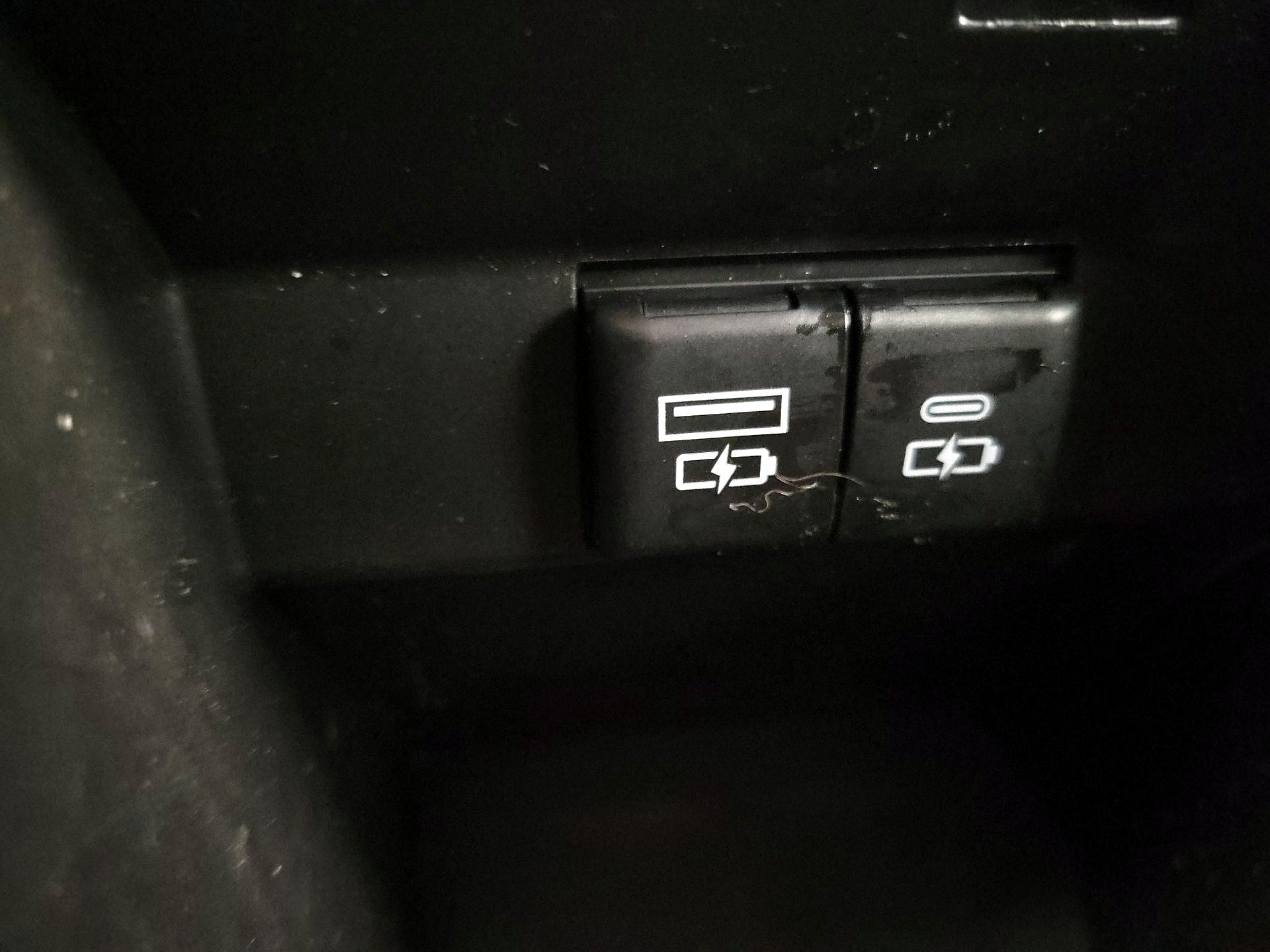 Thumbnail: 2023 Toyota Camry - 18