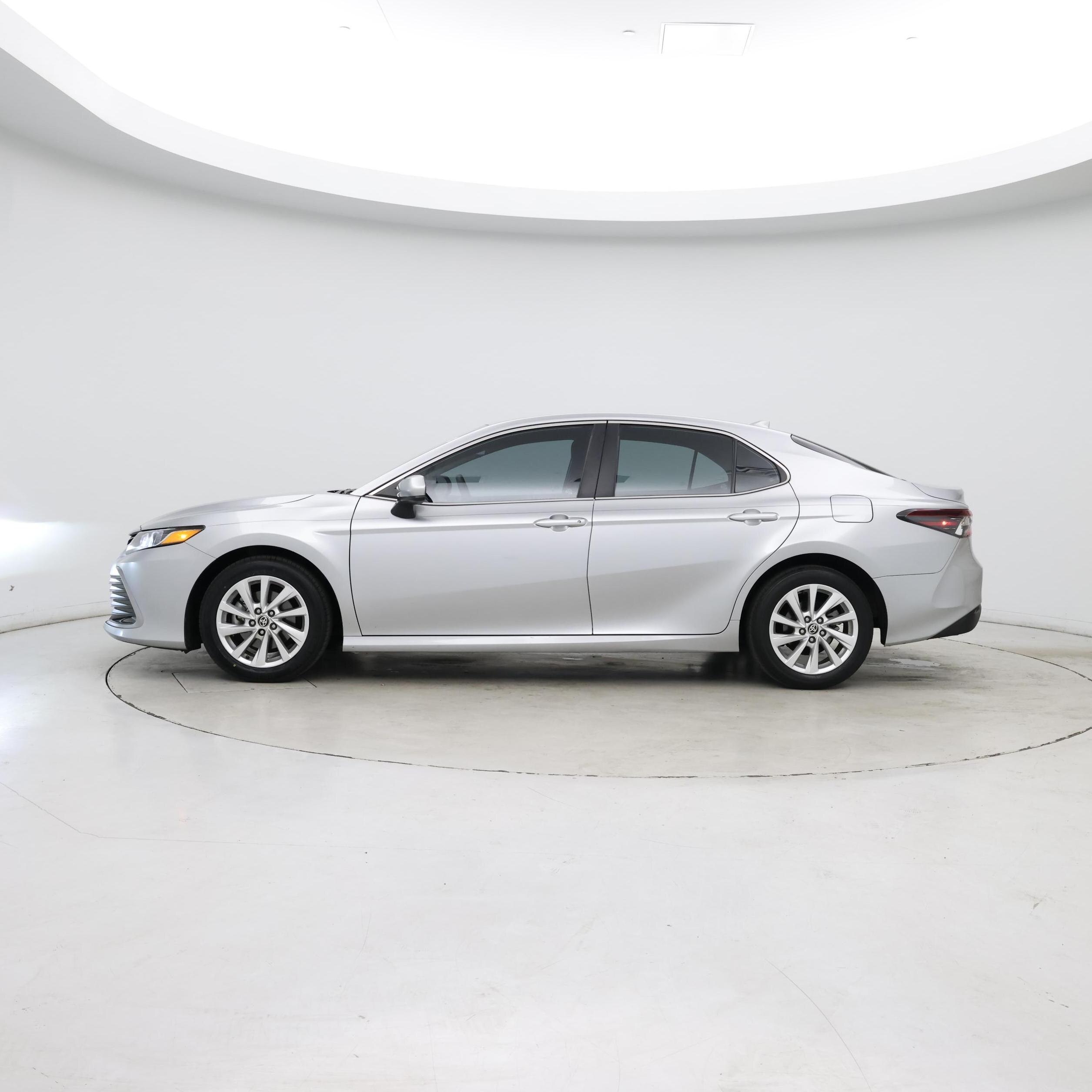 Thumbnail: 2023 Toyota Camry - 3