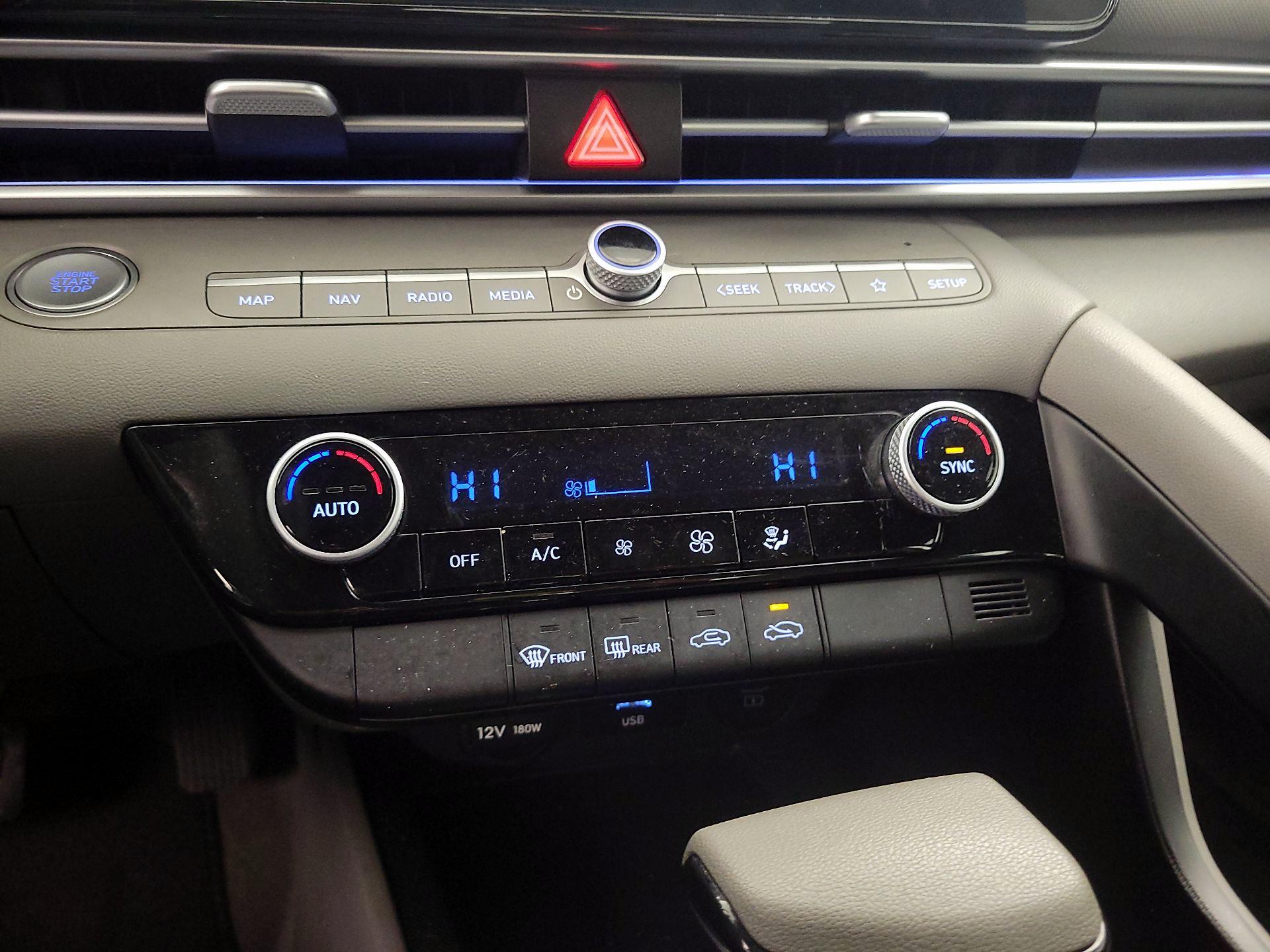 Thumbnail: 2024 Hyundai Elantra - 16