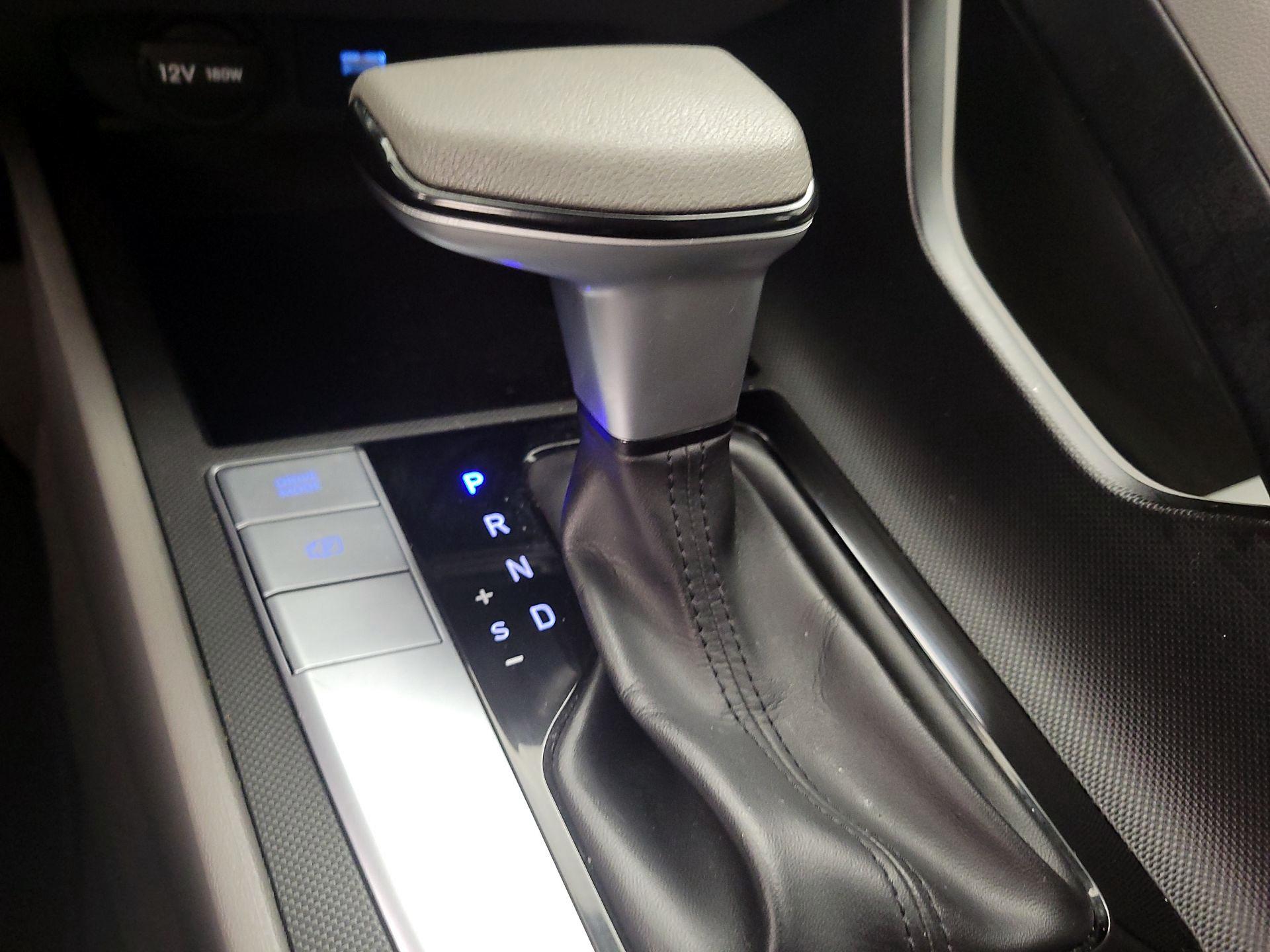 Thumbnail: 2024 Hyundai Elantra - 17