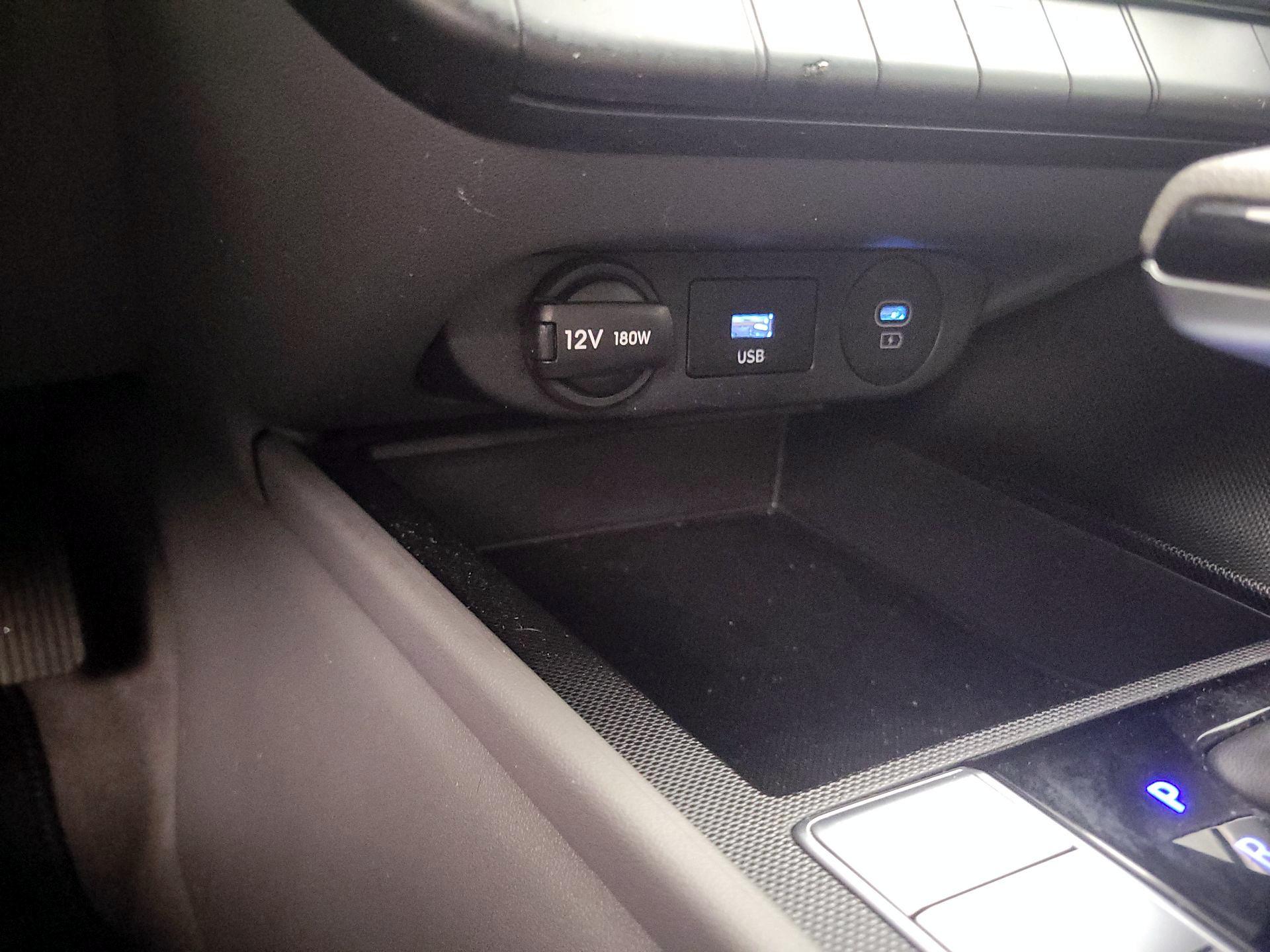 Thumbnail: 2024 Hyundai Elantra - 18