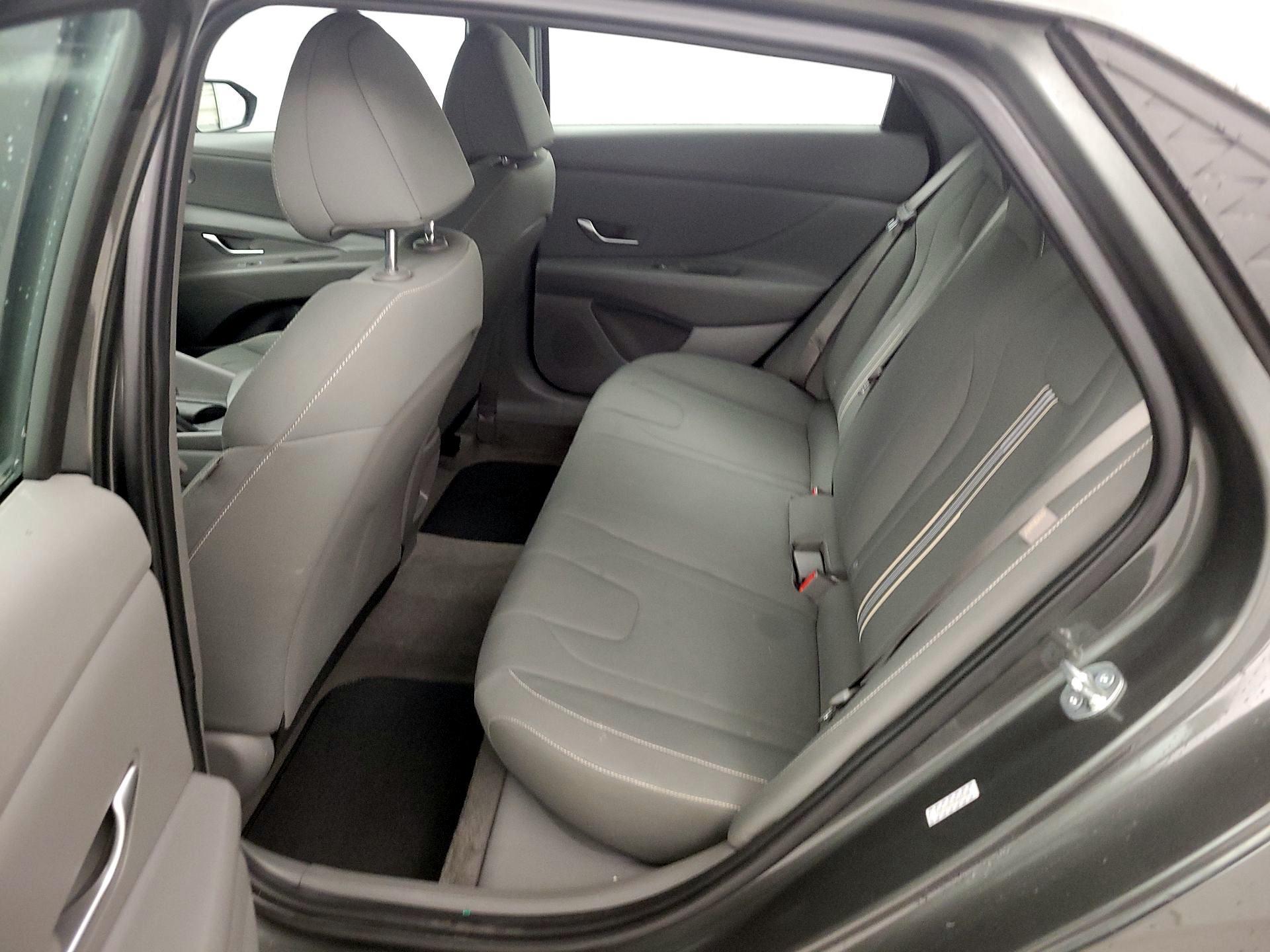 Thumbnail: 2024 Hyundai Elantra - 19