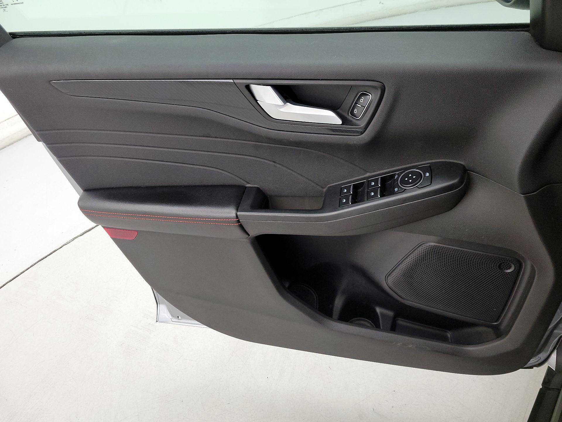 Thumbnail: 2023 Ford Escape - 12