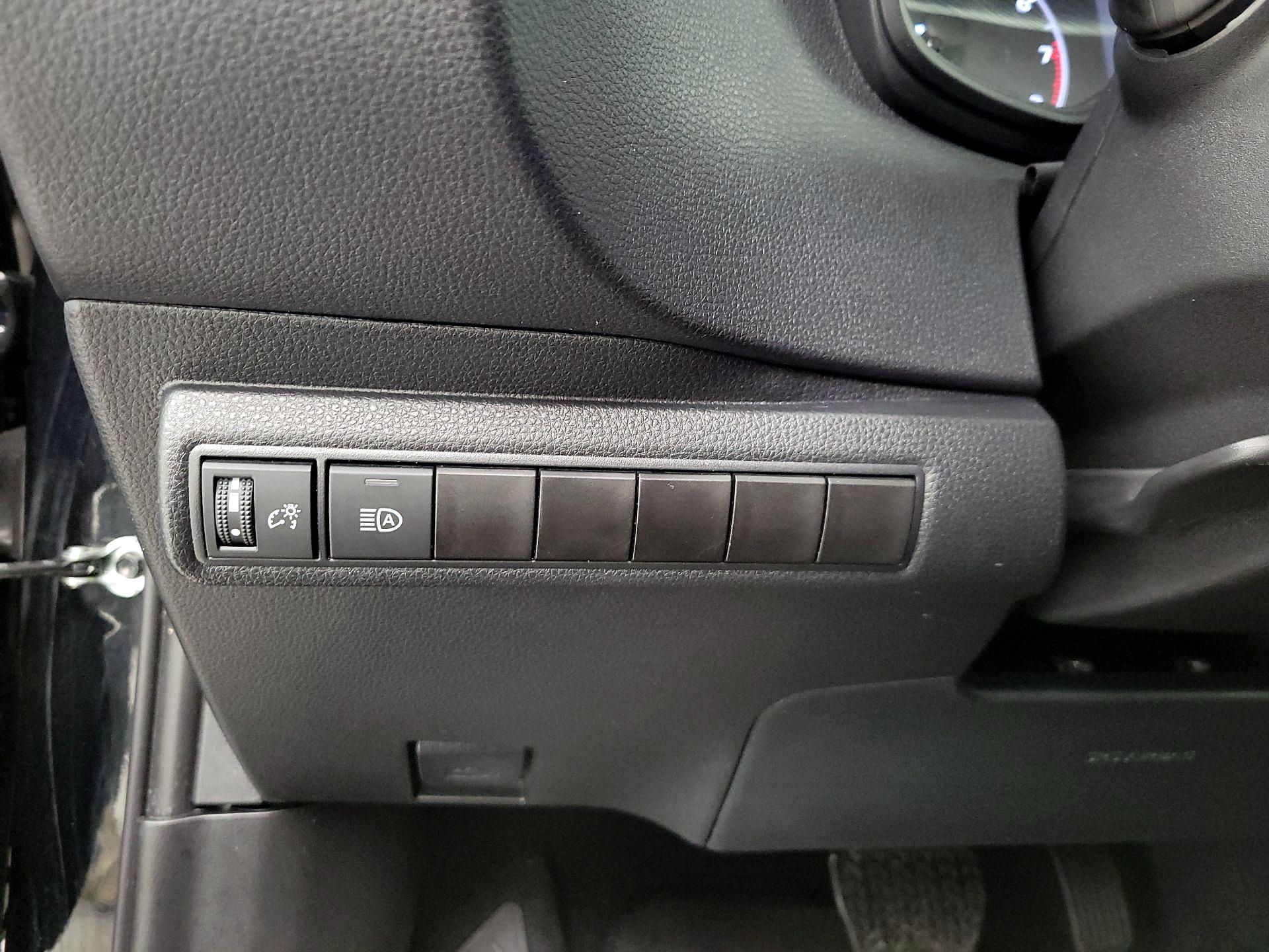 Thumbnail: 2025 Toyota Corolla - 11