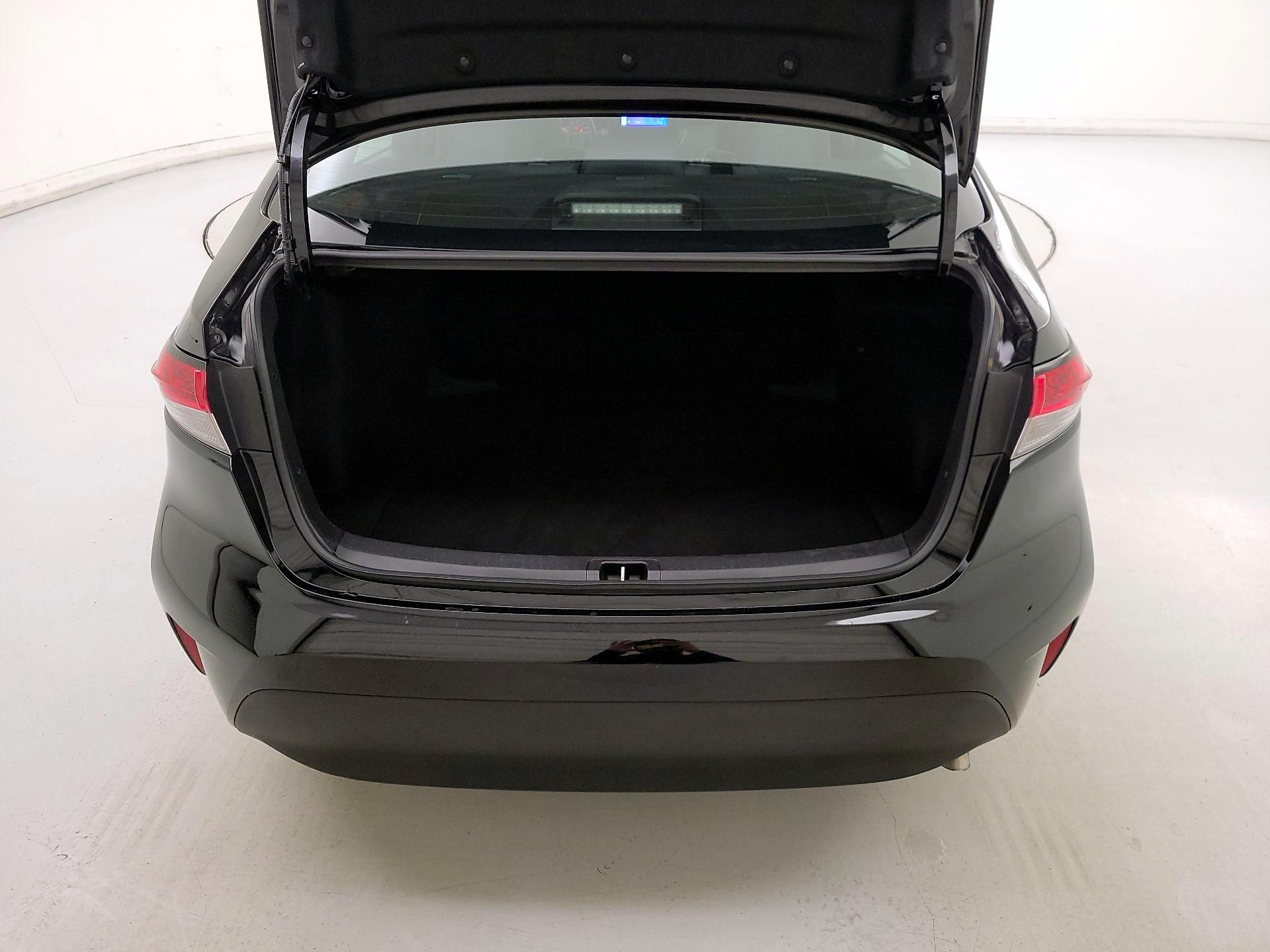 Thumbnail: 2025 Toyota Corolla - 18