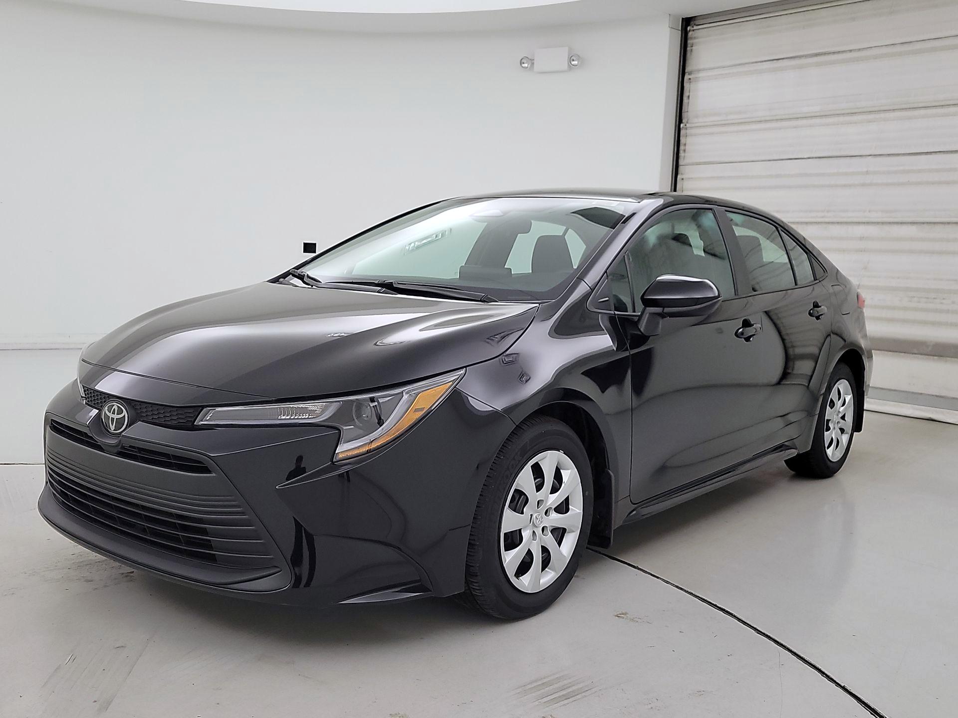 Thumbnail: 2025 Toyota Corolla - 3