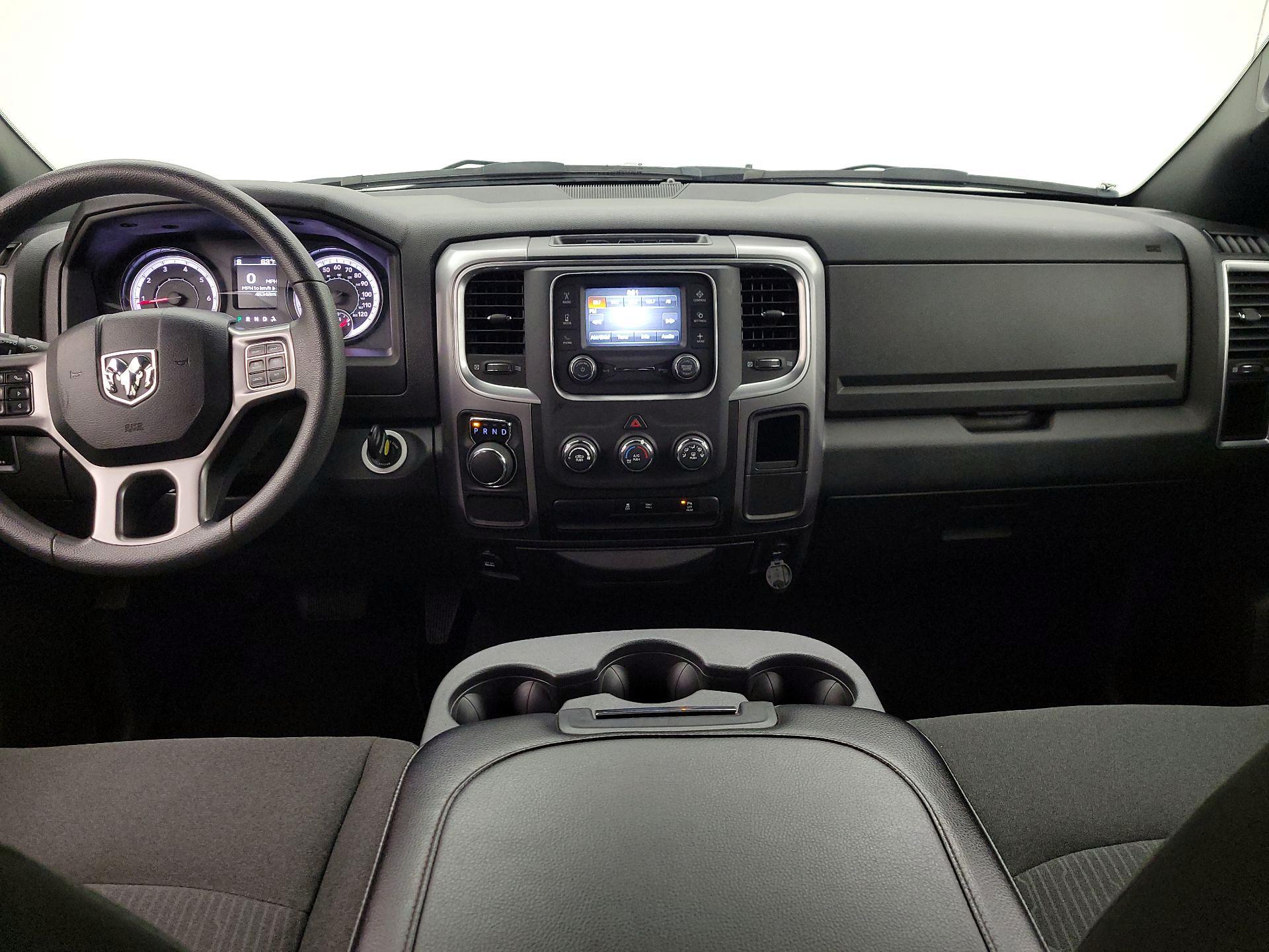 Thumbnail: 2024 RAM 1500 Classic - 9