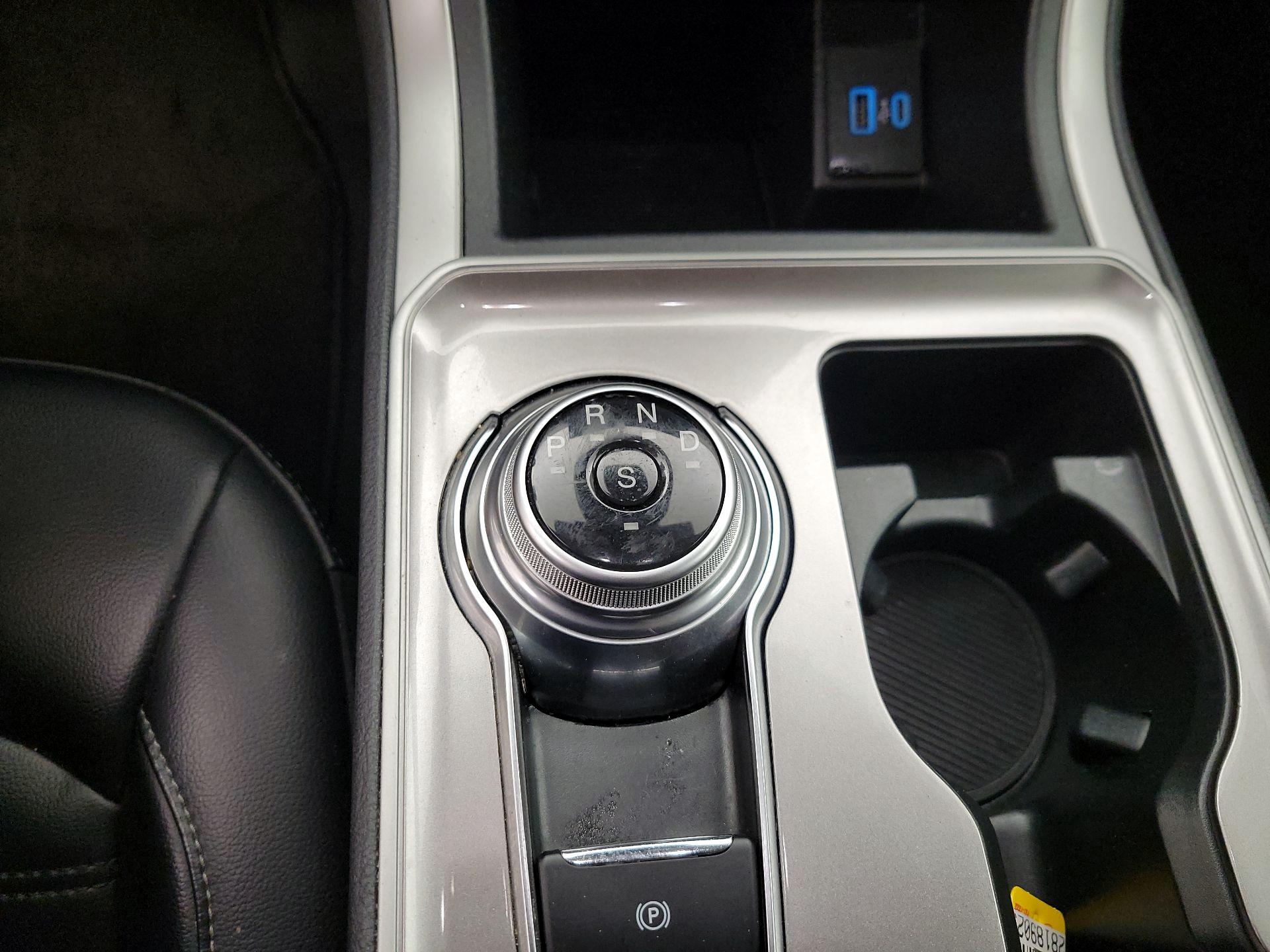 Thumbnail: 2024 Ford Edge - 17