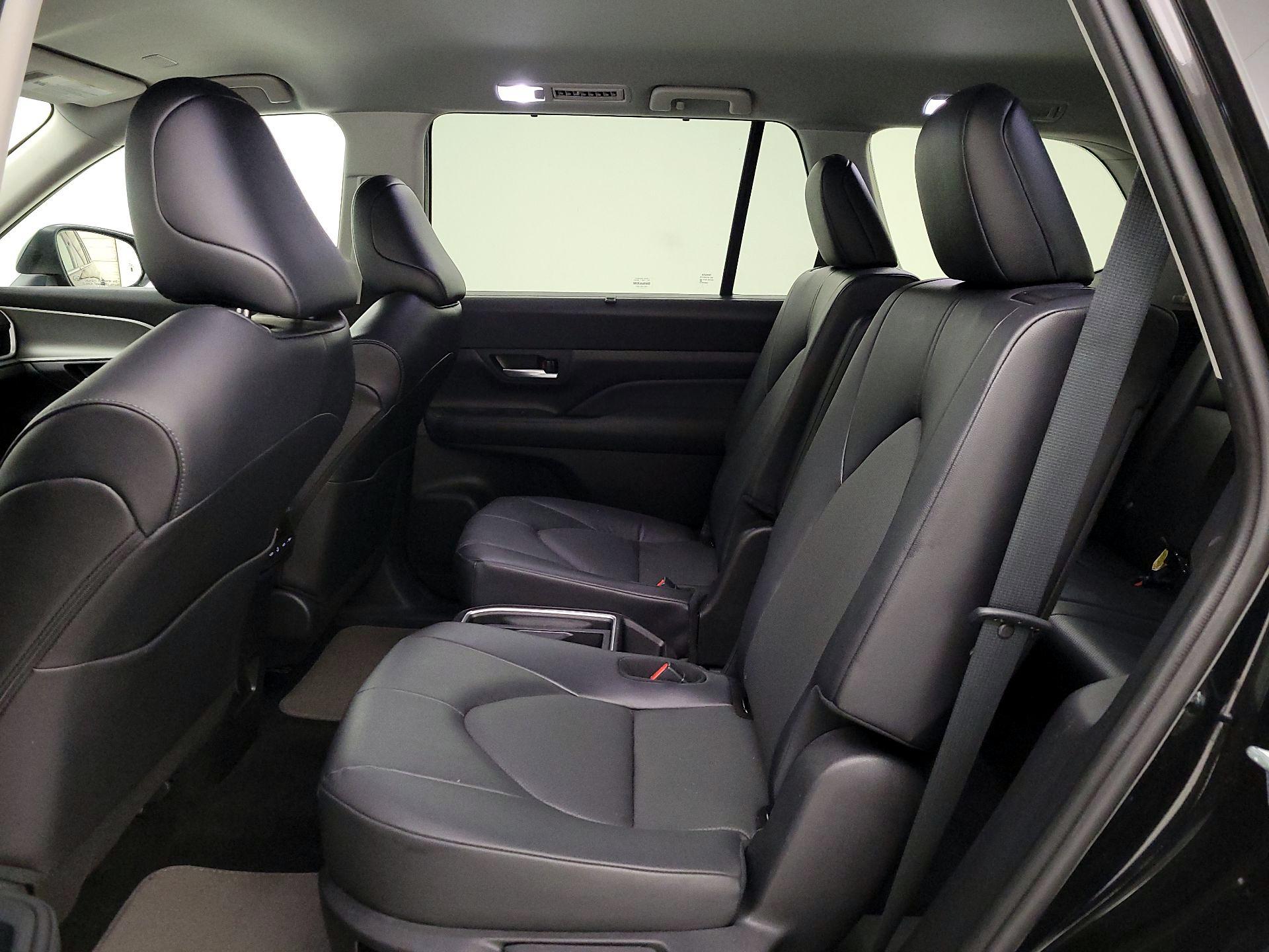 Thumbnail: 2025 Toyota Grand Highlander - 19