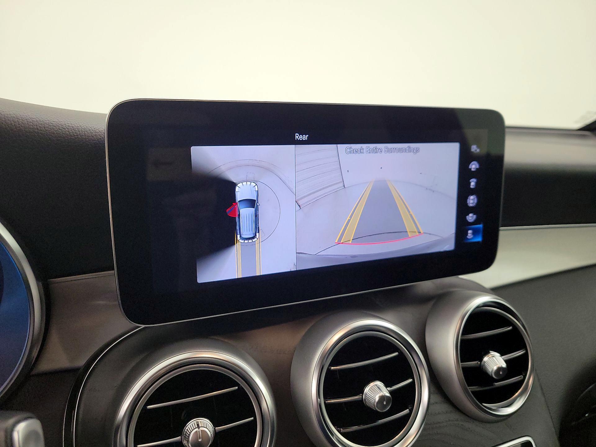 Thumbnail: 2022 Mercedes-Benz GLC - 14