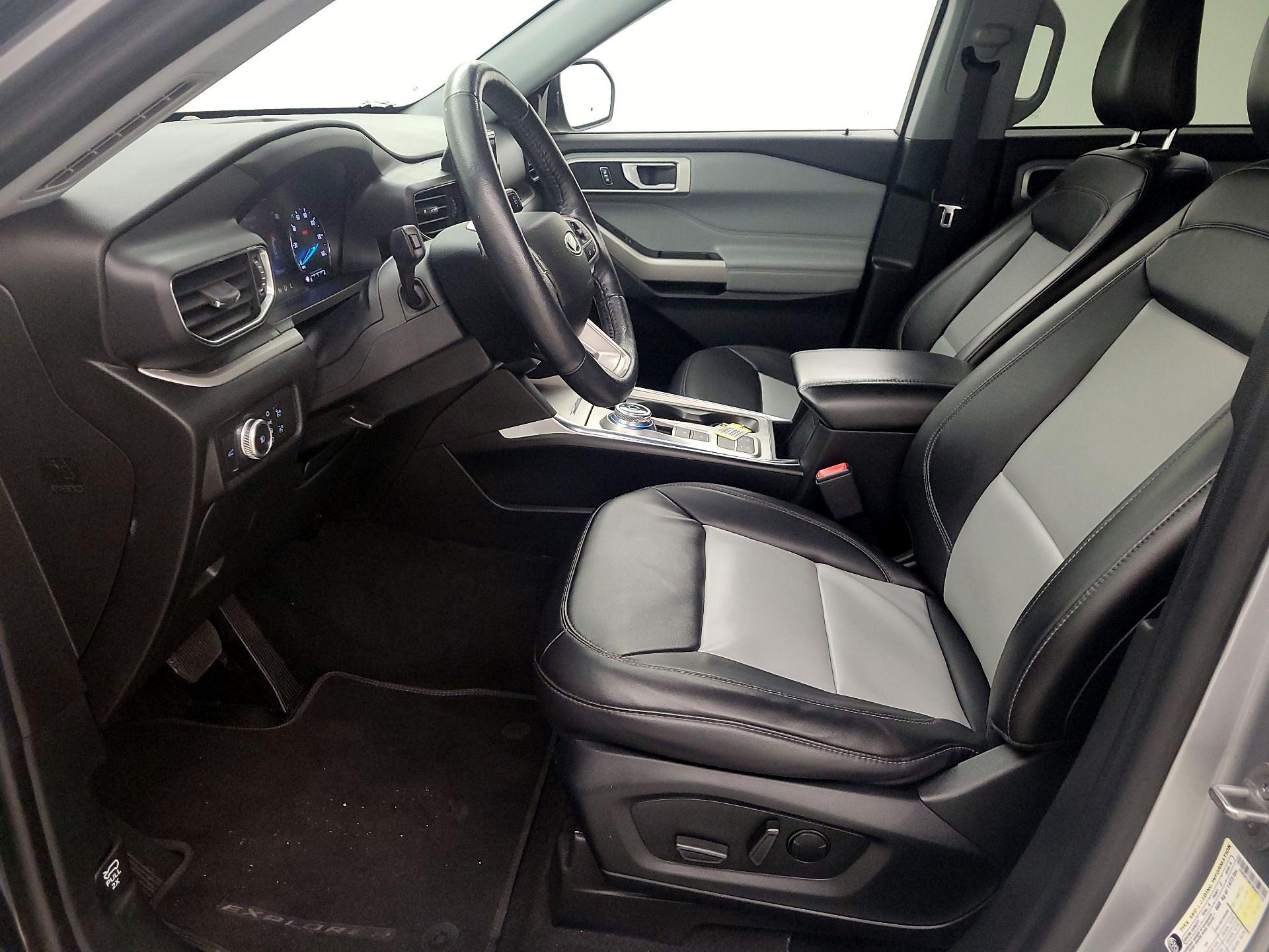 Thumbnail: 2022 Ford Explorer - 11