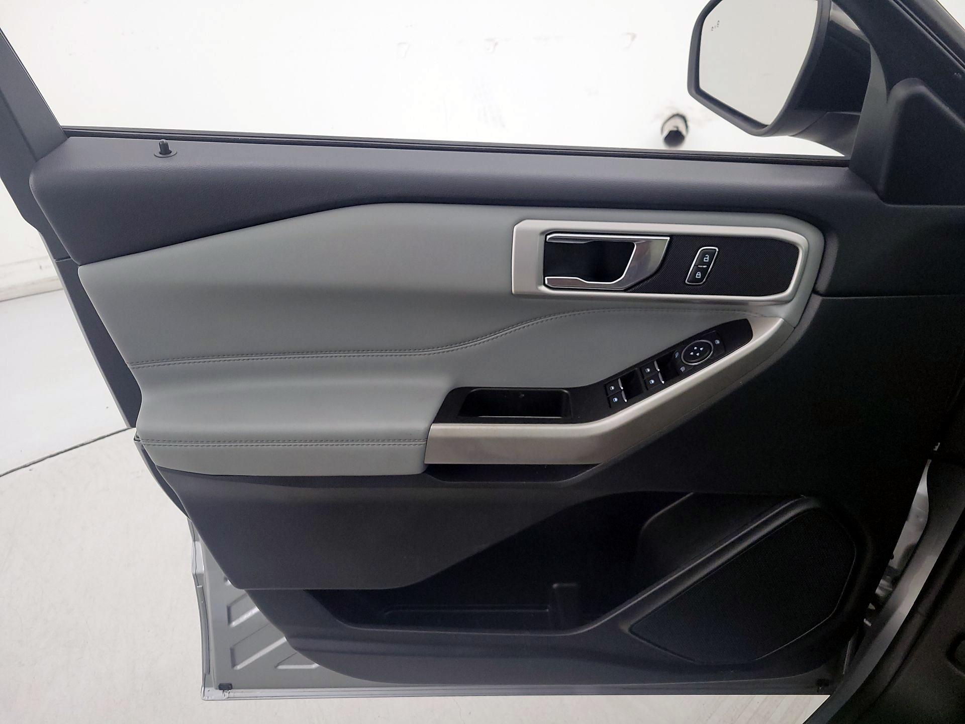 Thumbnail: 2022 Ford Explorer - 12