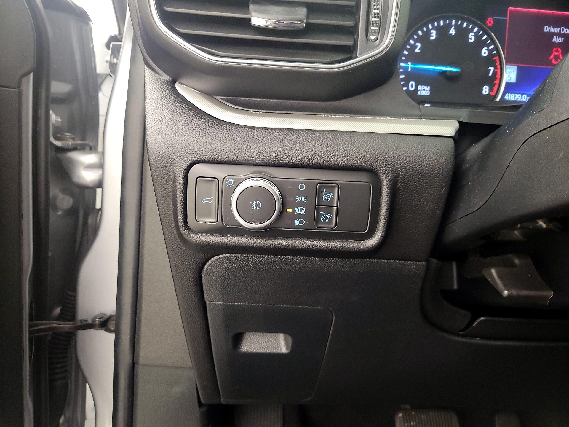 Thumbnail: 2022 Ford Explorer - 13