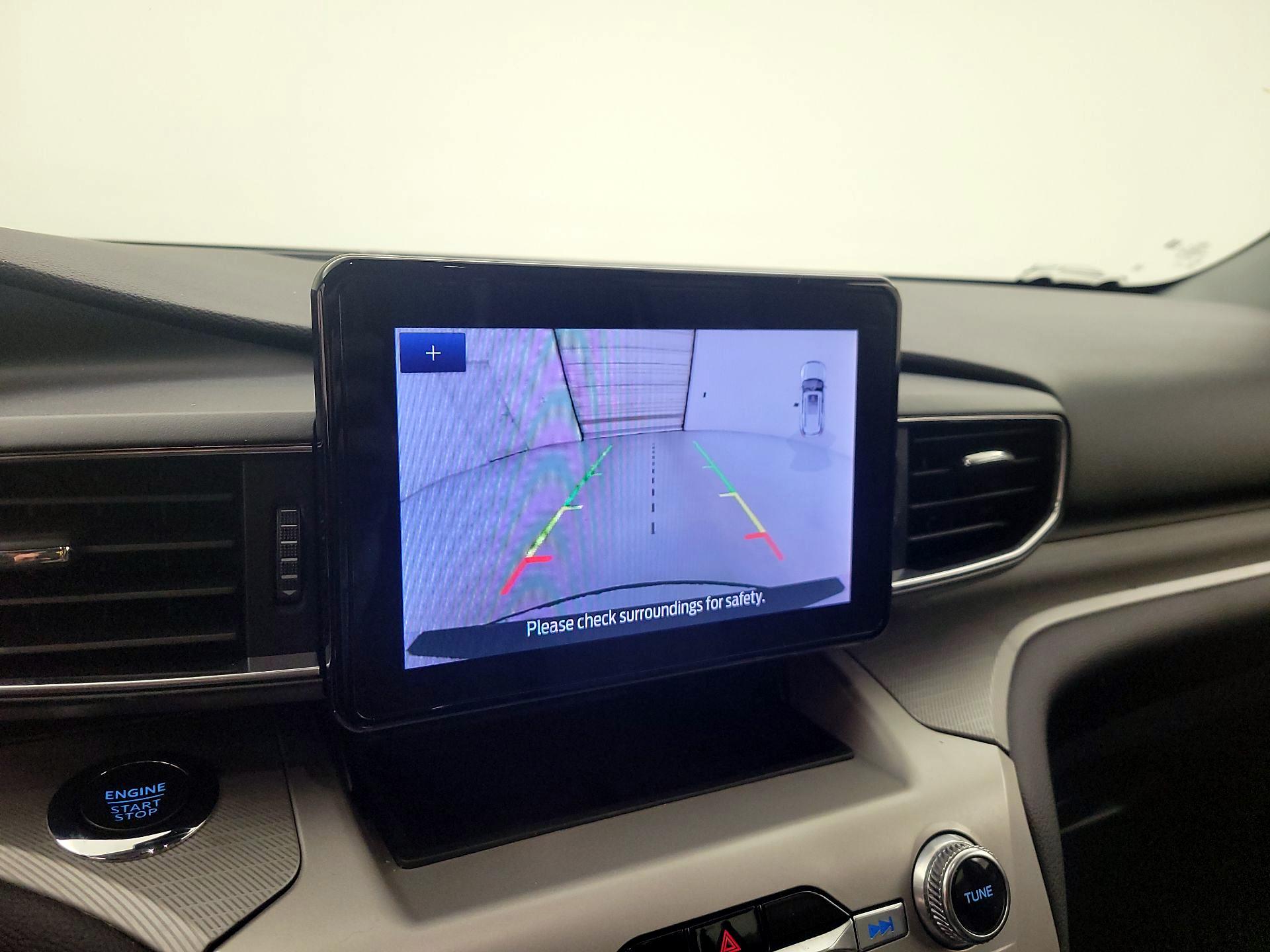 Thumbnail: 2022 Ford Explorer - 15