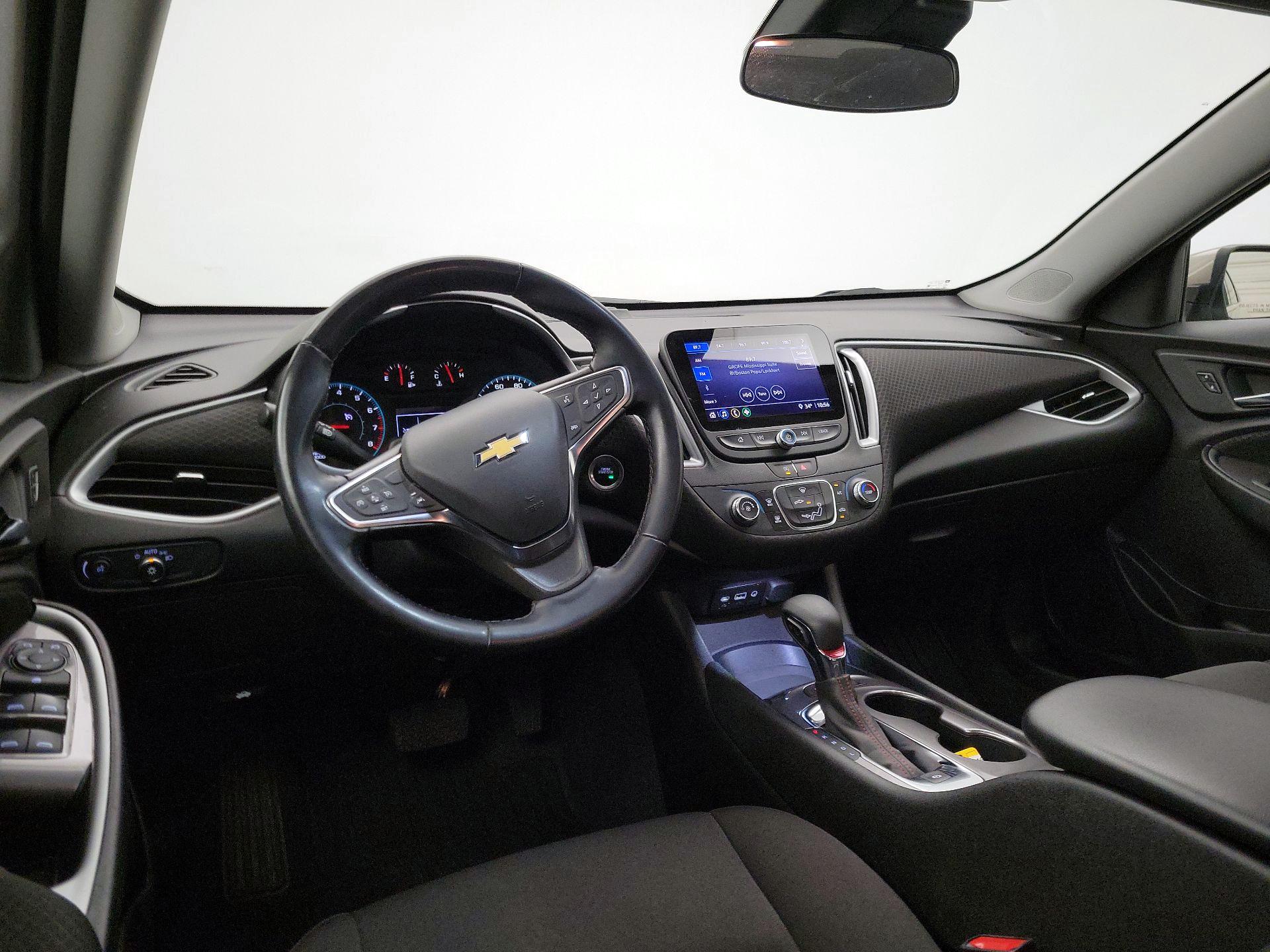 Thumbnail: 2024 Chevrolet Malibu - 9