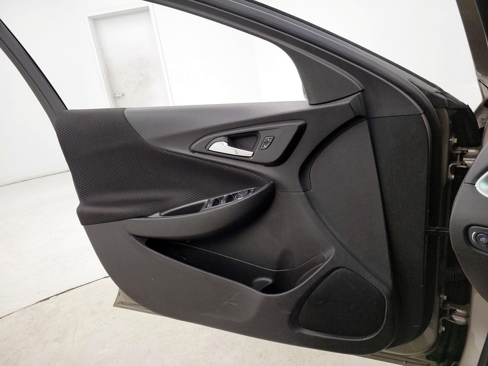 Thumbnail: 2024 Chevrolet Malibu - 12