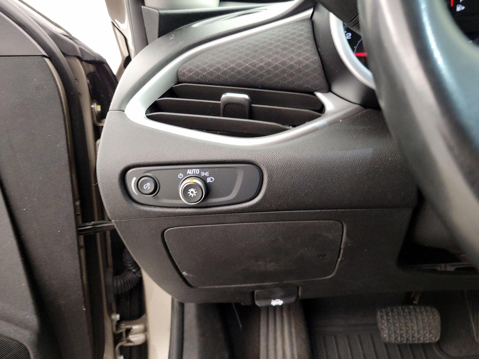 Thumbnail: 2024 Chevrolet Malibu - 13