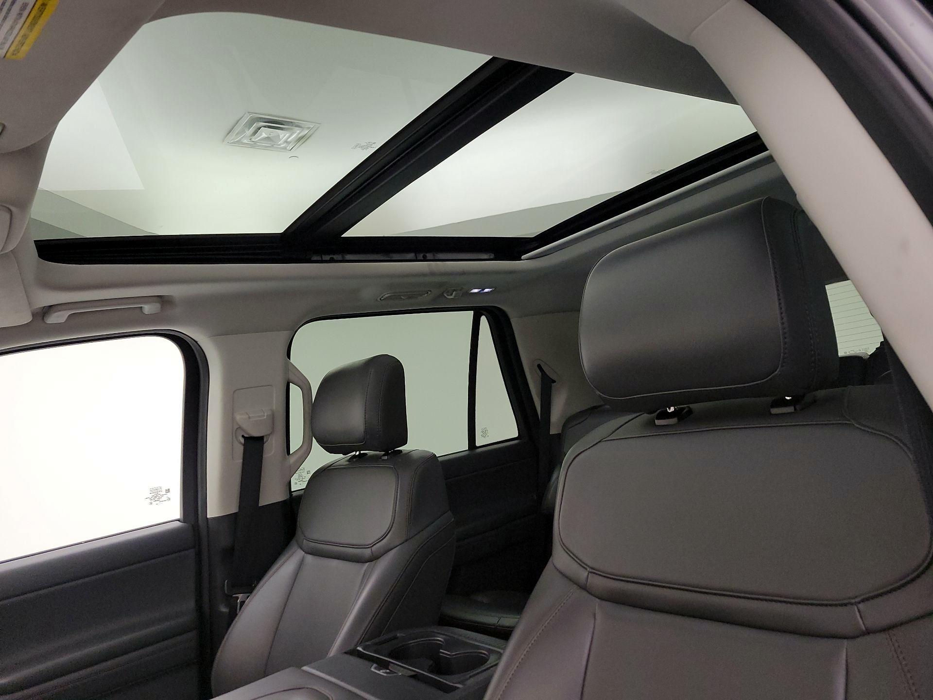 Thumbnail: 2025 Ford Expedition - 19