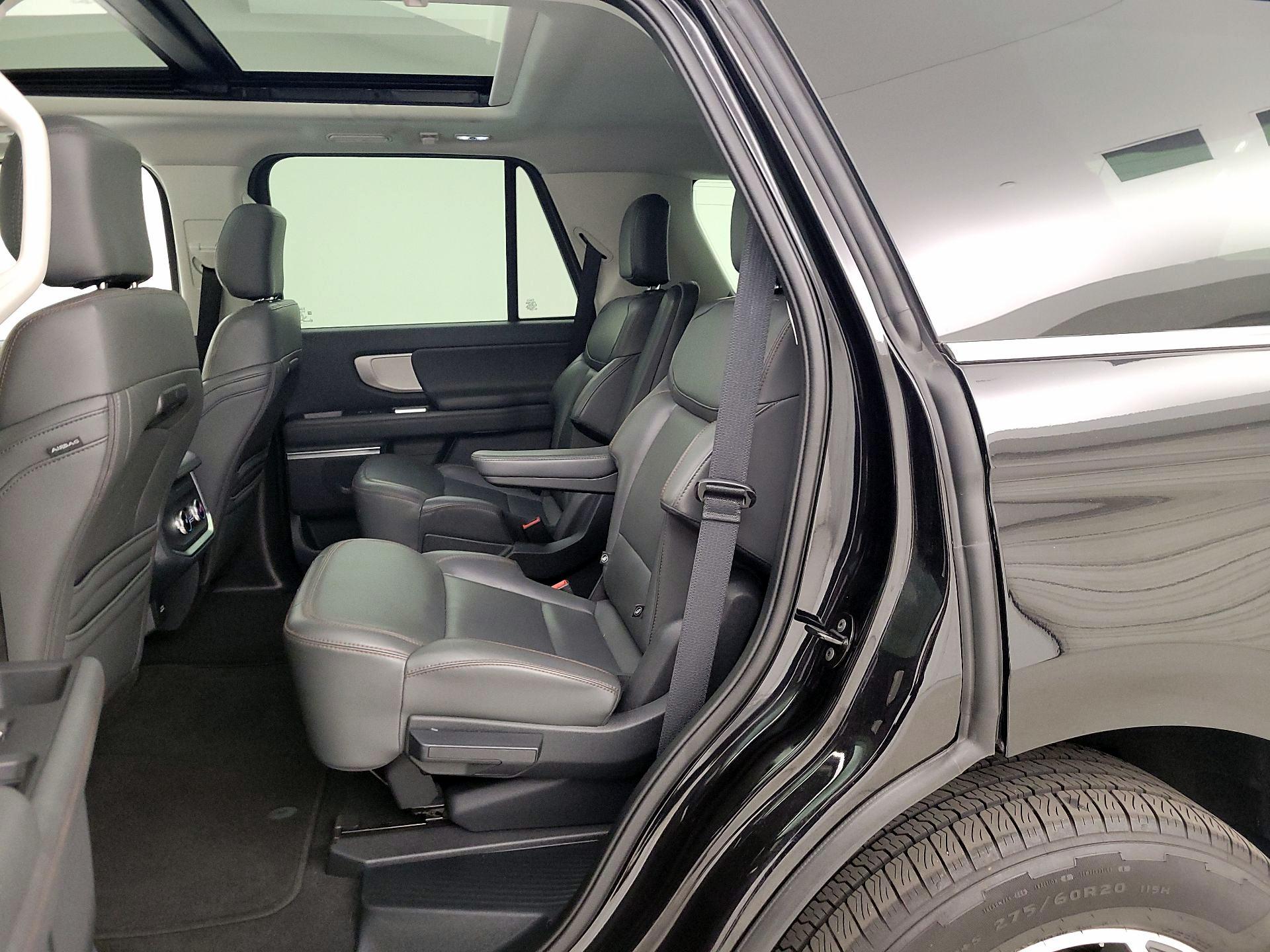 Thumbnail: 2025 Ford Expedition - 20