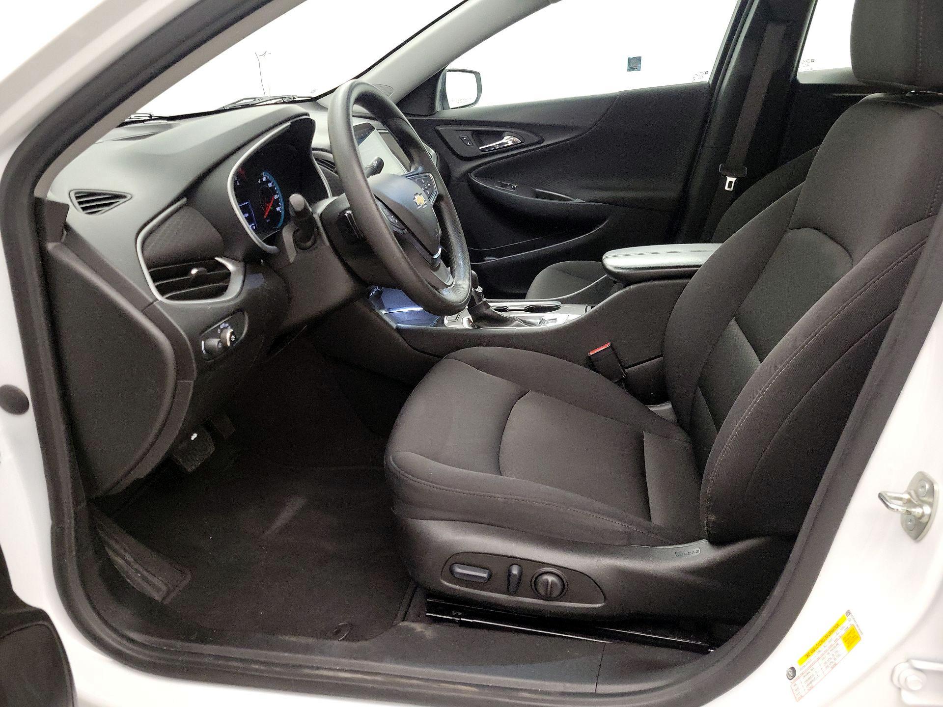 Thumbnail: 2024 Chevrolet Malibu - 11