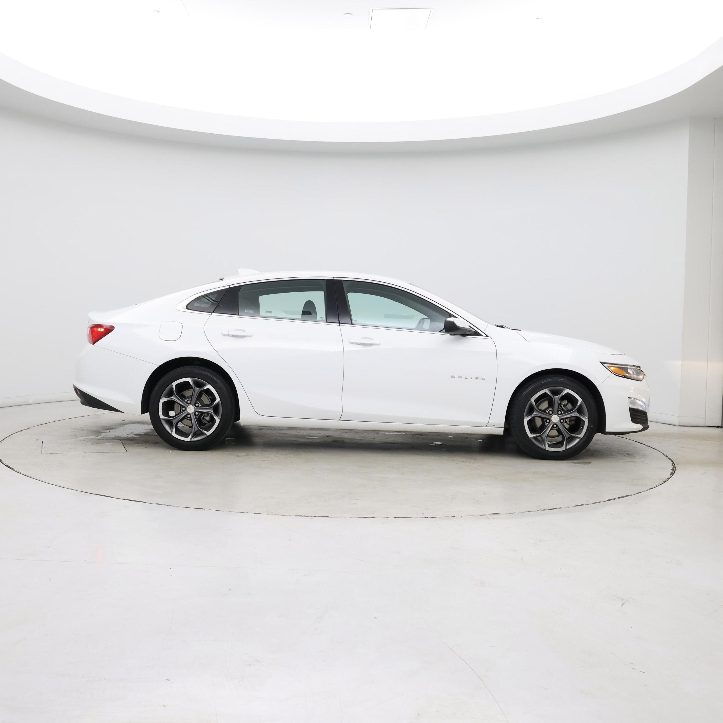 Thumbnail: 2024 Chevrolet Malibu - 7