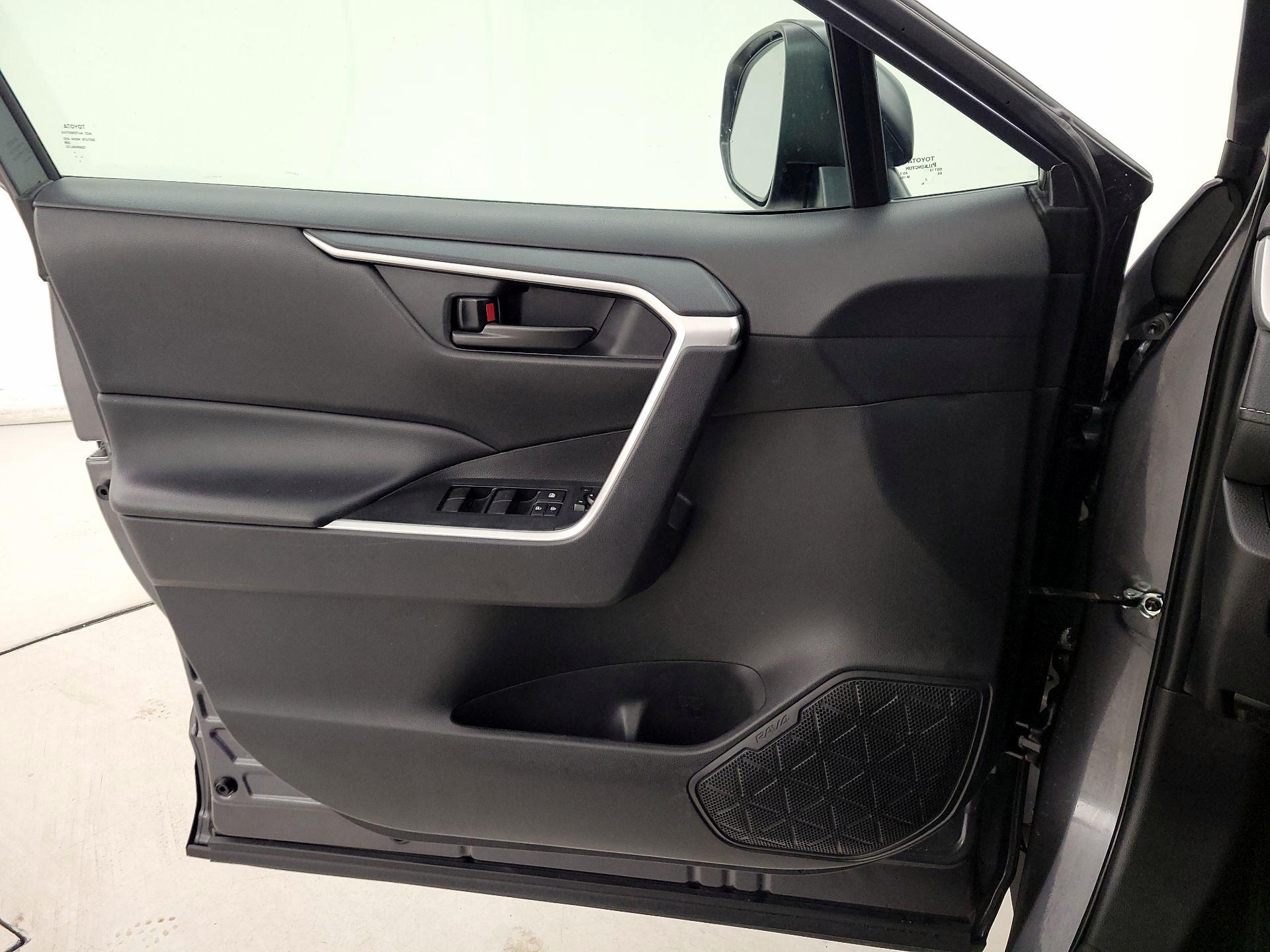 Thumbnail: 2024 Toyota RAV4 - 12