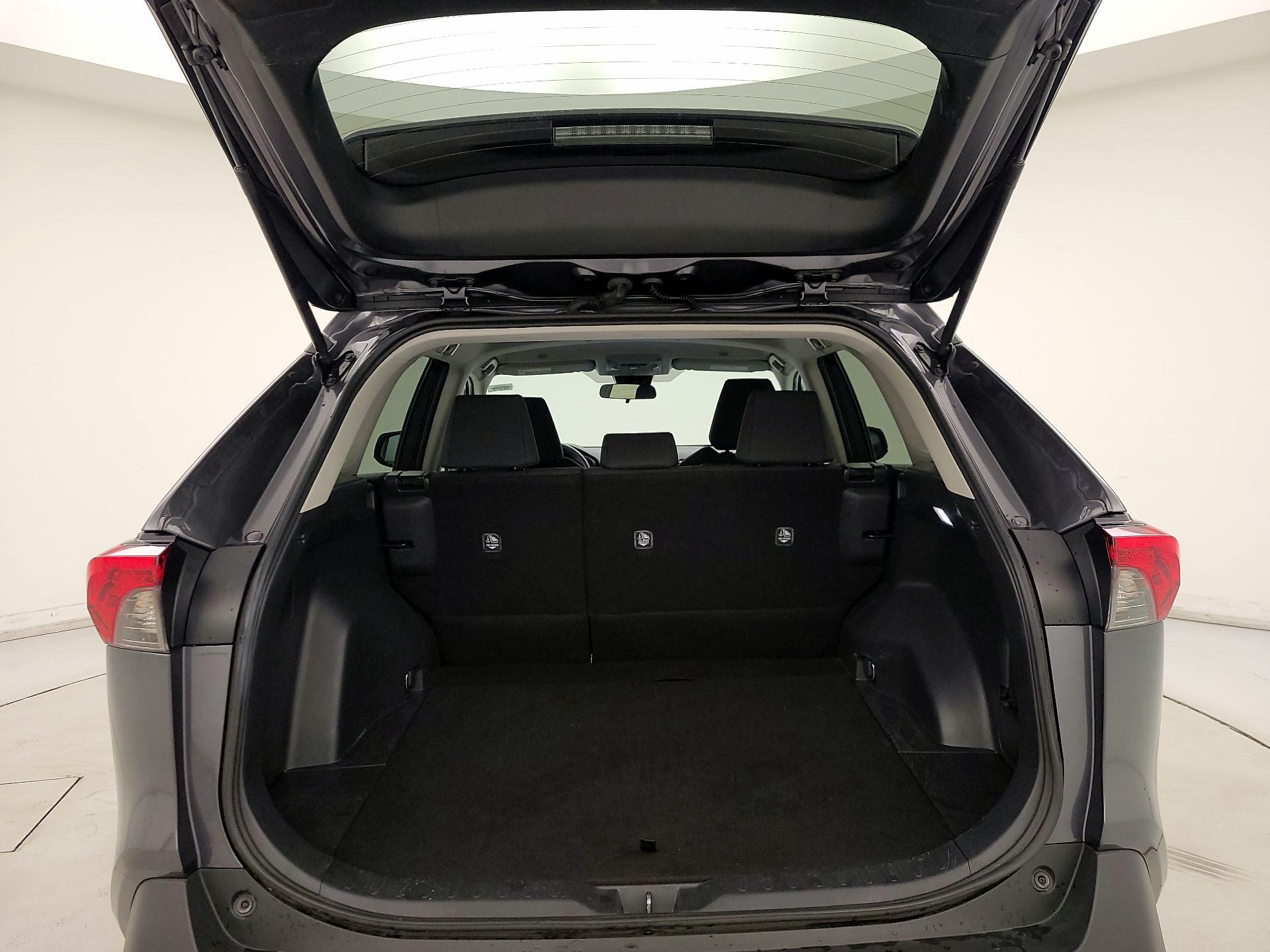 Thumbnail: 2024 Toyota RAV4 - 19