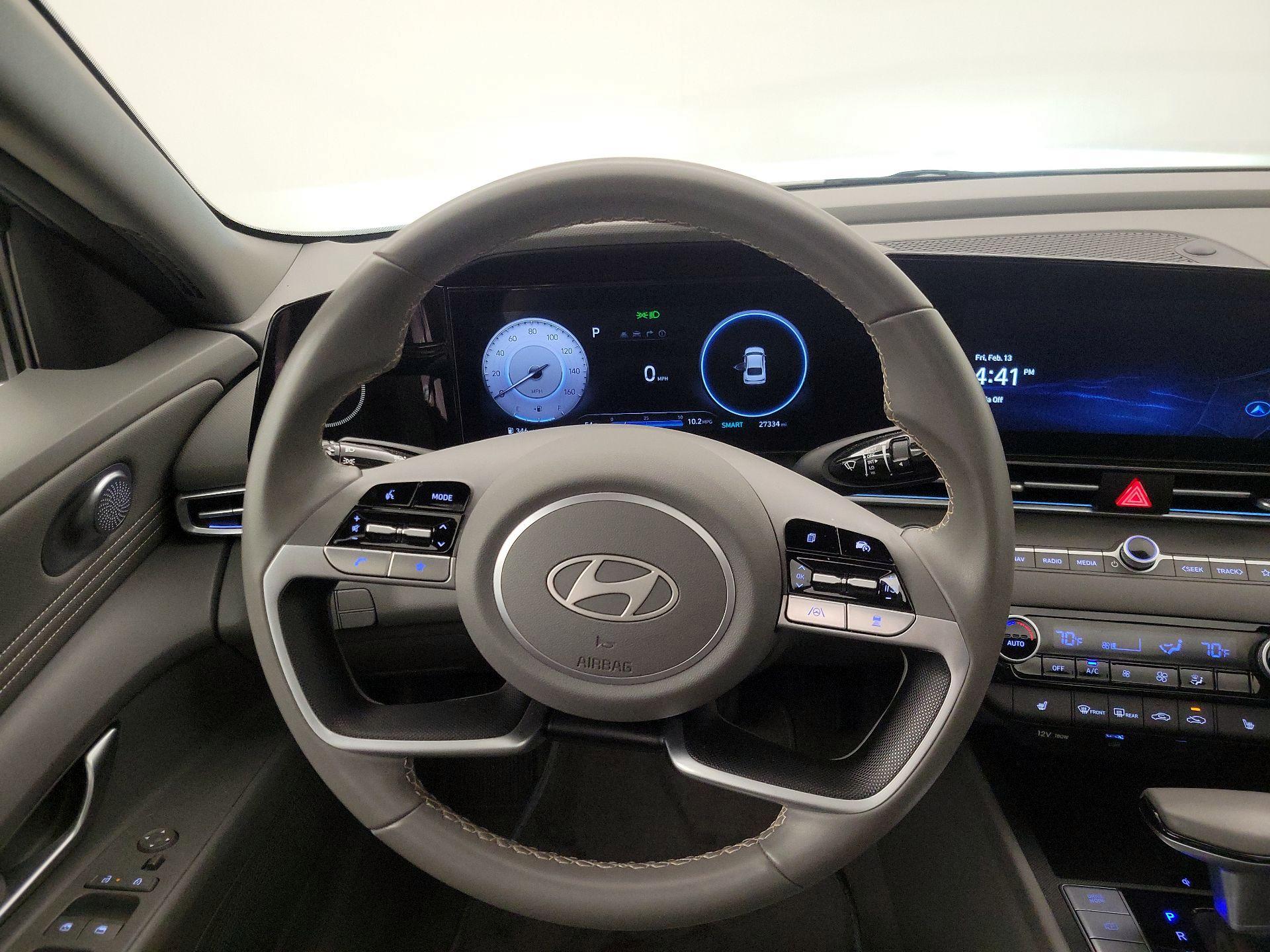 Thumbnail: 2025 Hyundai Elantra - 10