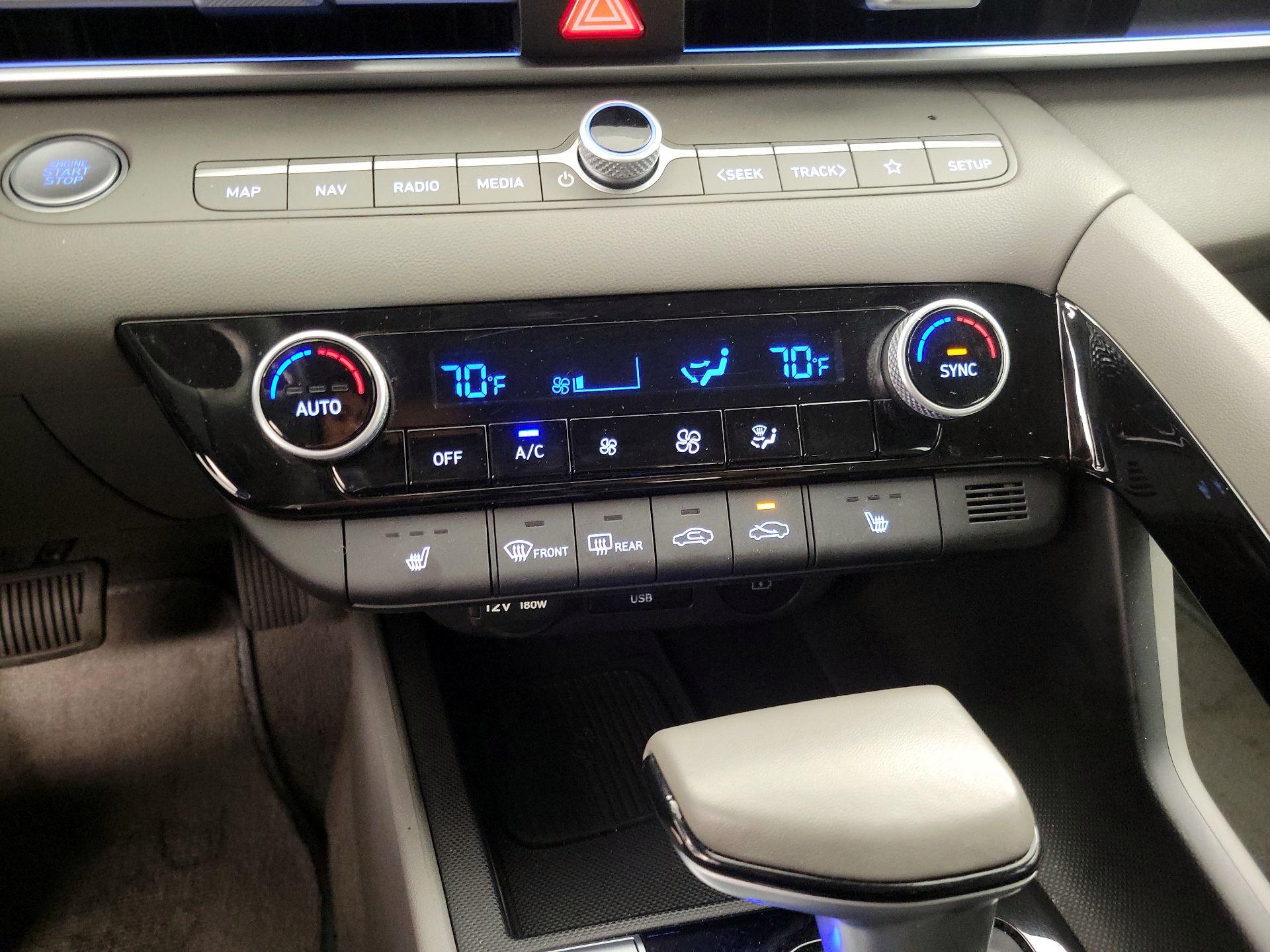 Thumbnail: 2025 Hyundai Elantra - 16