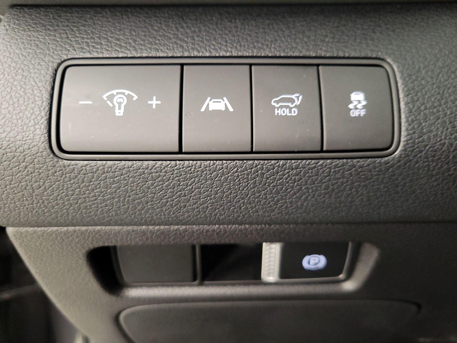 Thumbnail: 2023 Hyundai Santa Fe - 13