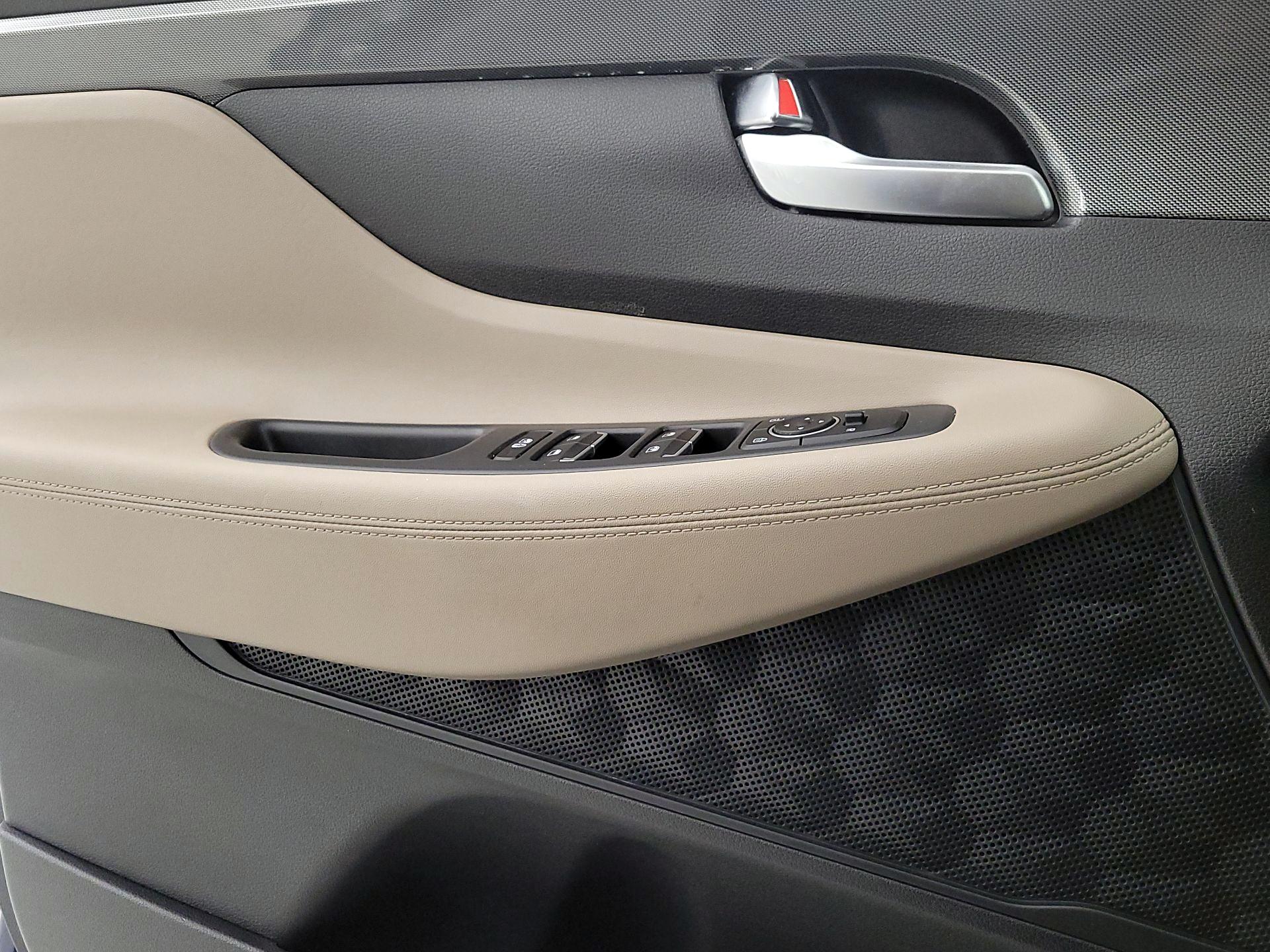 Thumbnail: 2023 Hyundai Santa Fe - 12