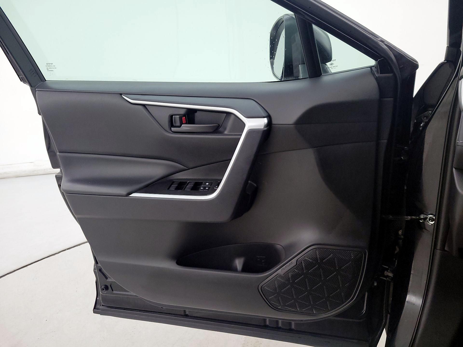 Thumbnail: 2024 Toyota RAV4 - 12