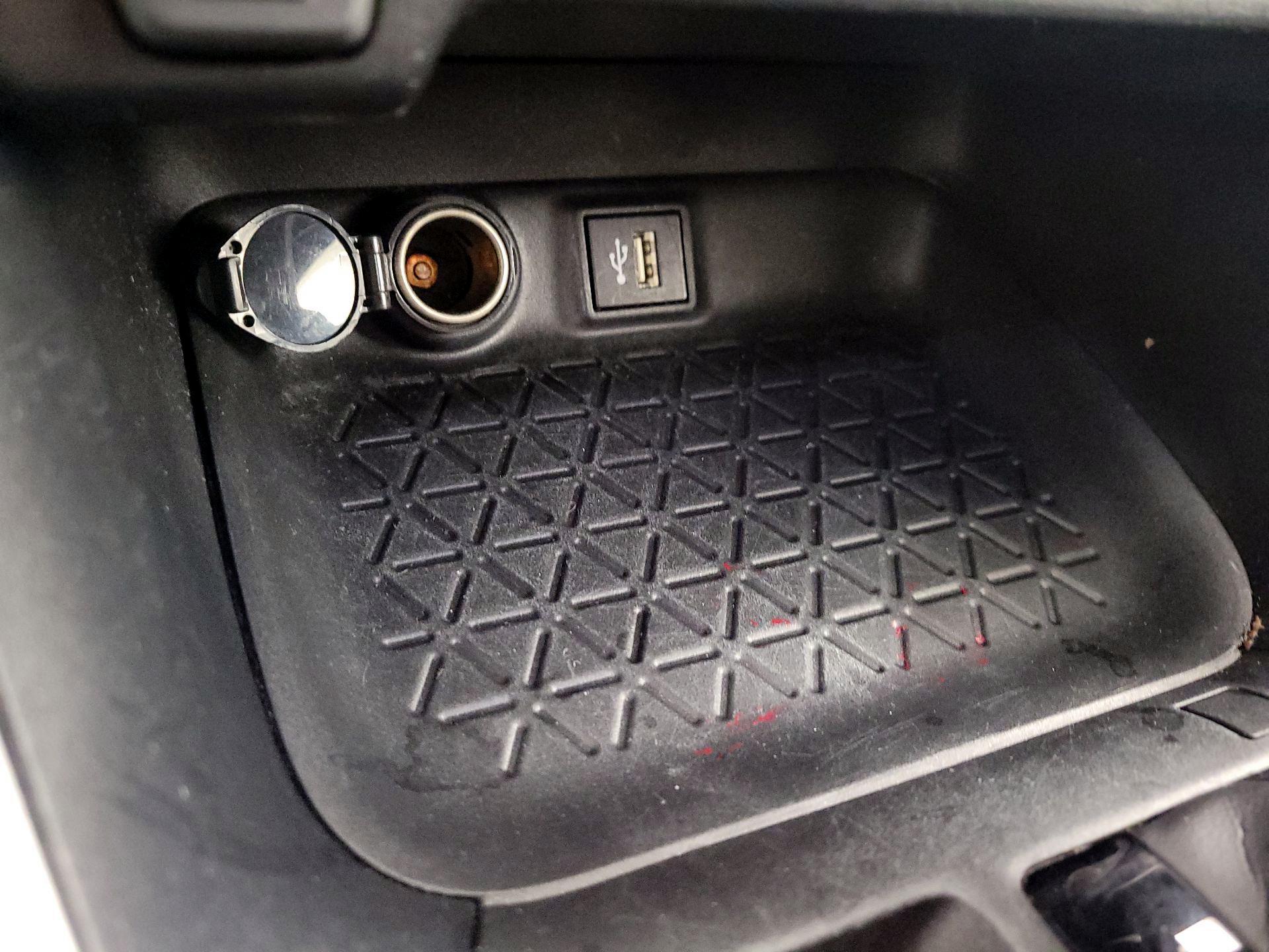 Thumbnail: 2024 Toyota RAV4 - 17