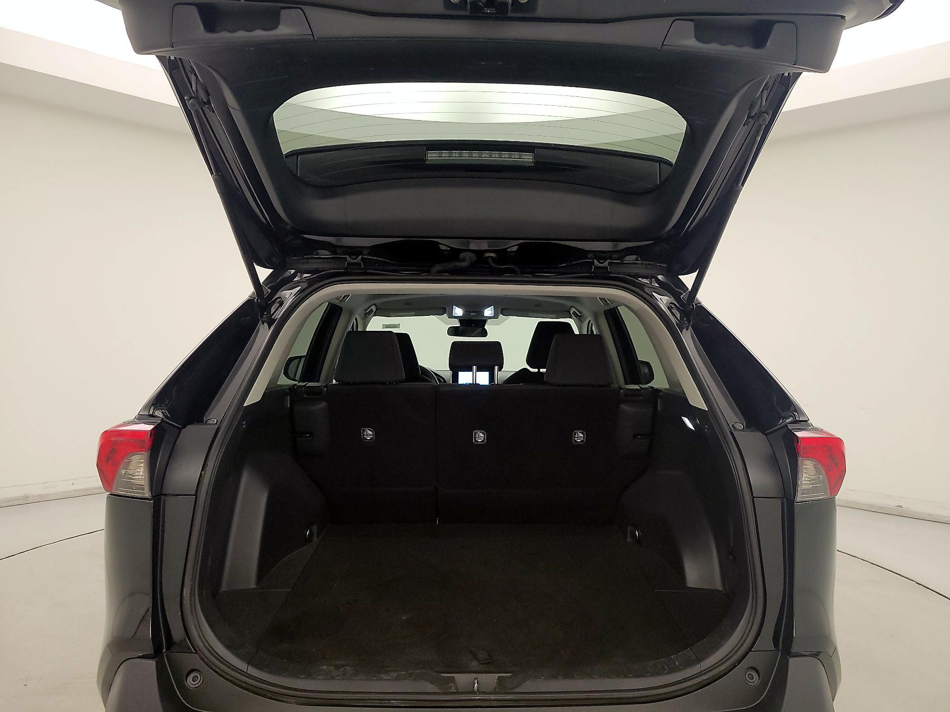 Thumbnail: 2024 Toyota RAV4 - 19