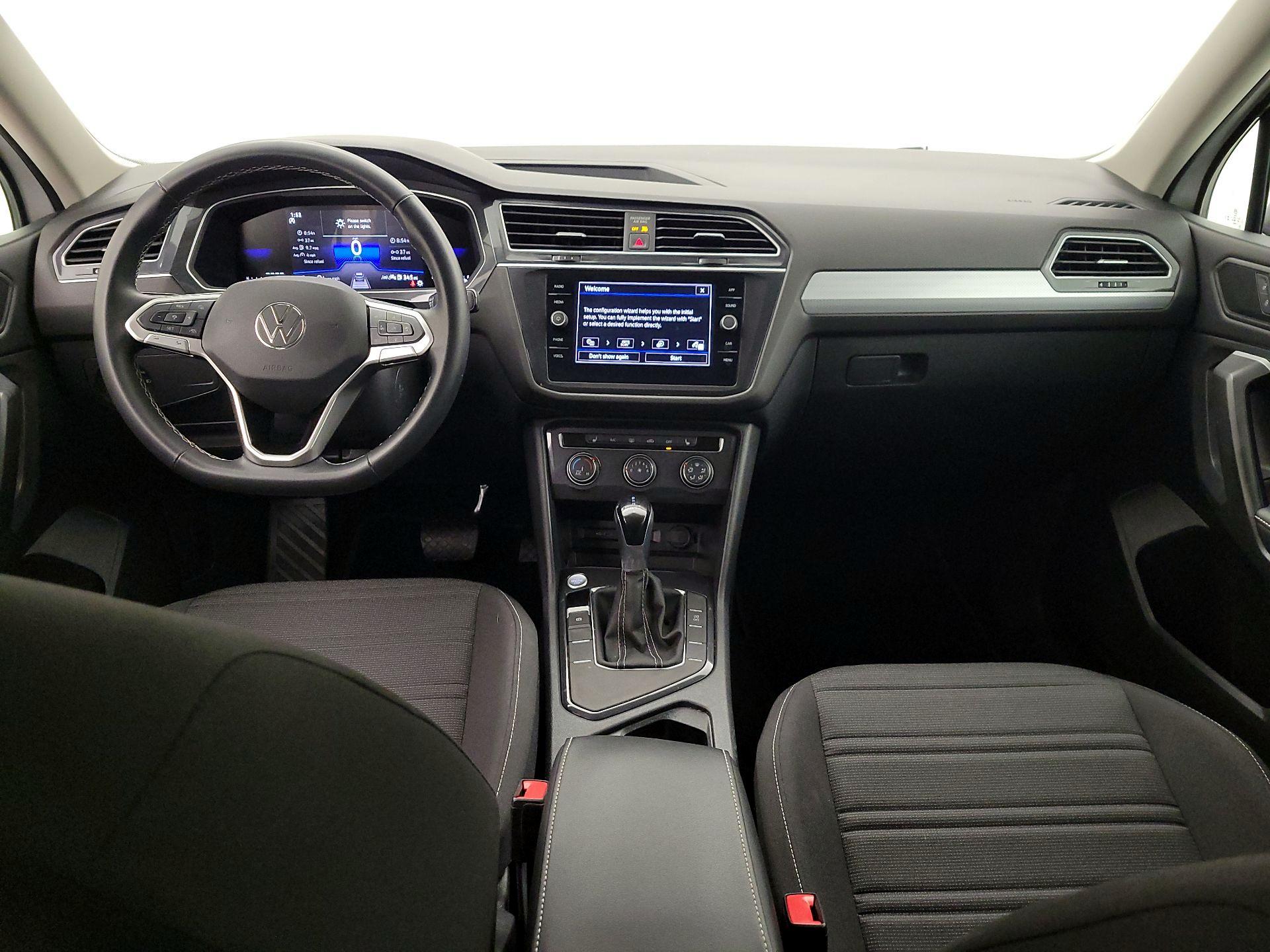 Thumbnail: 2024 Volkswagen Tiguan - 9