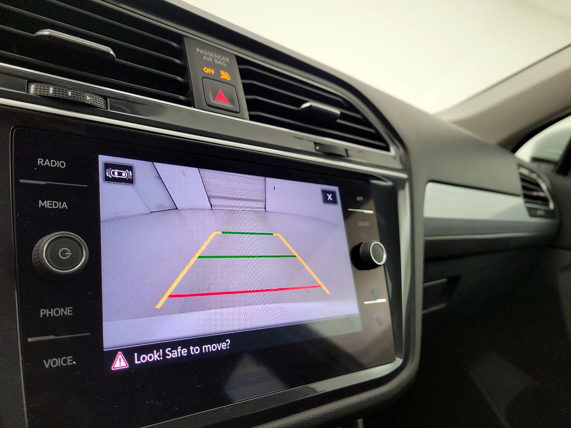 Thumbnail: 2024 Volkswagen Tiguan - 14