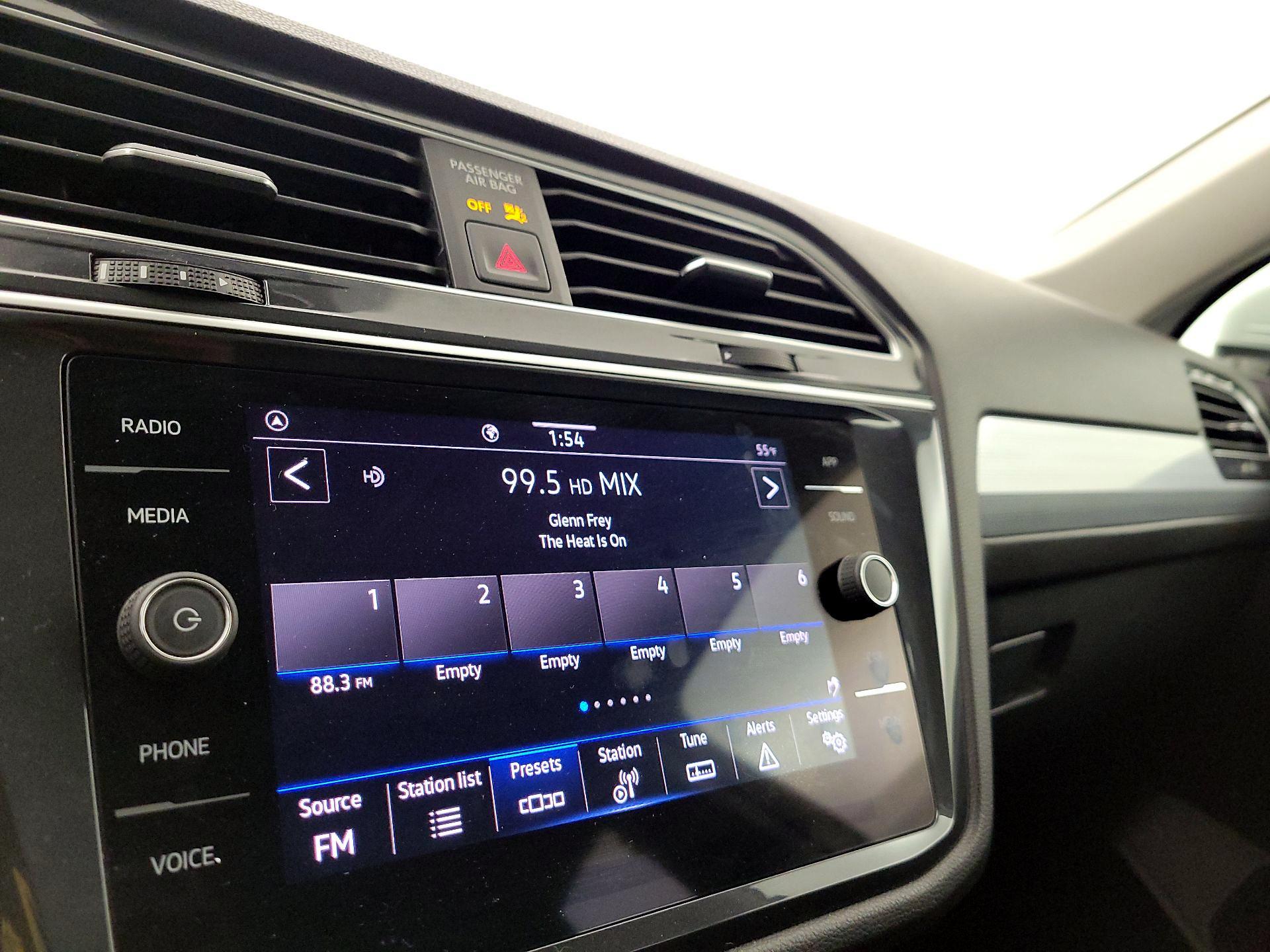 Thumbnail: 2024 Volkswagen Tiguan - 15